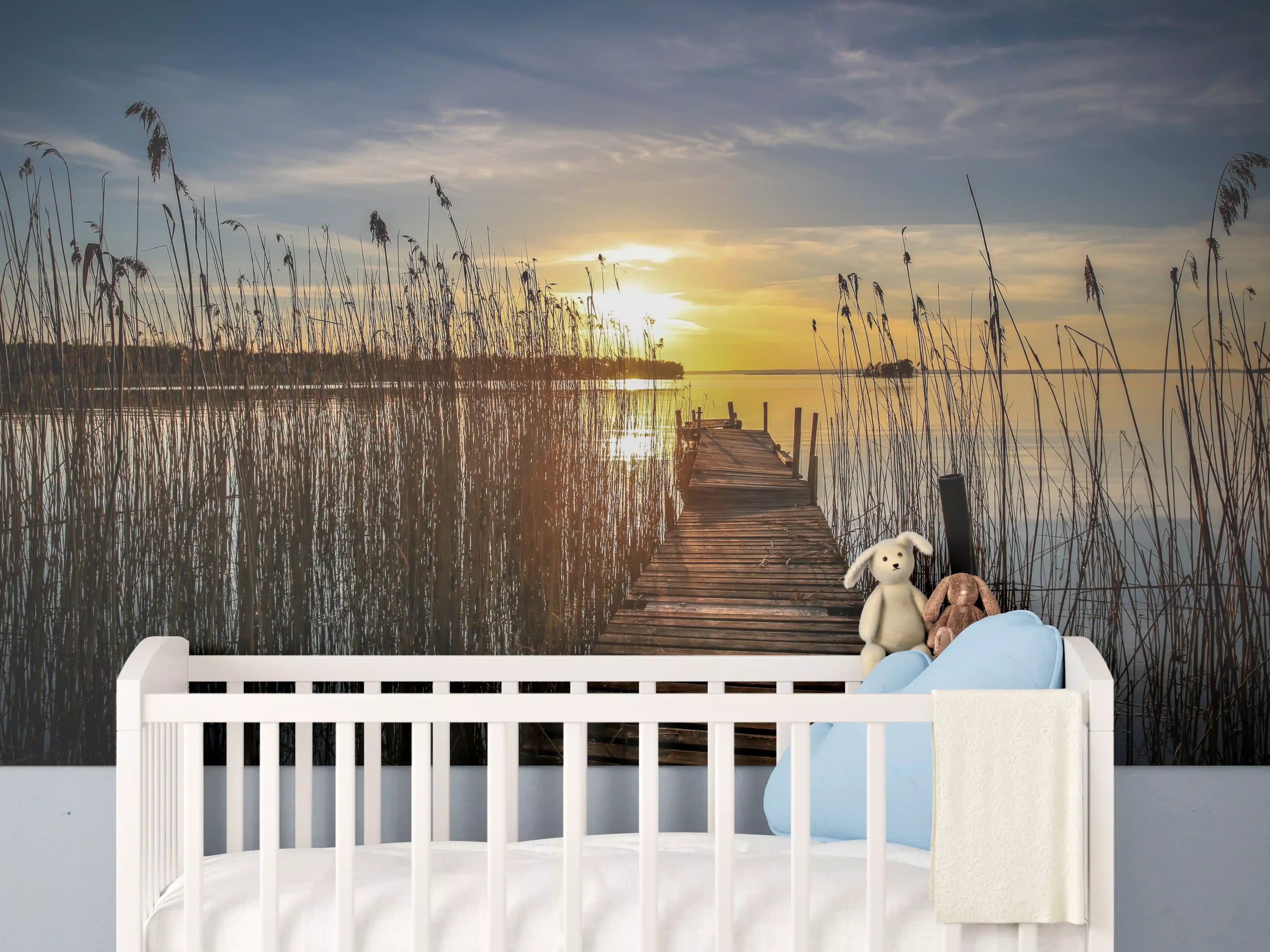 Babyzimmer Wandgestaltung - Grauer Abend am See
