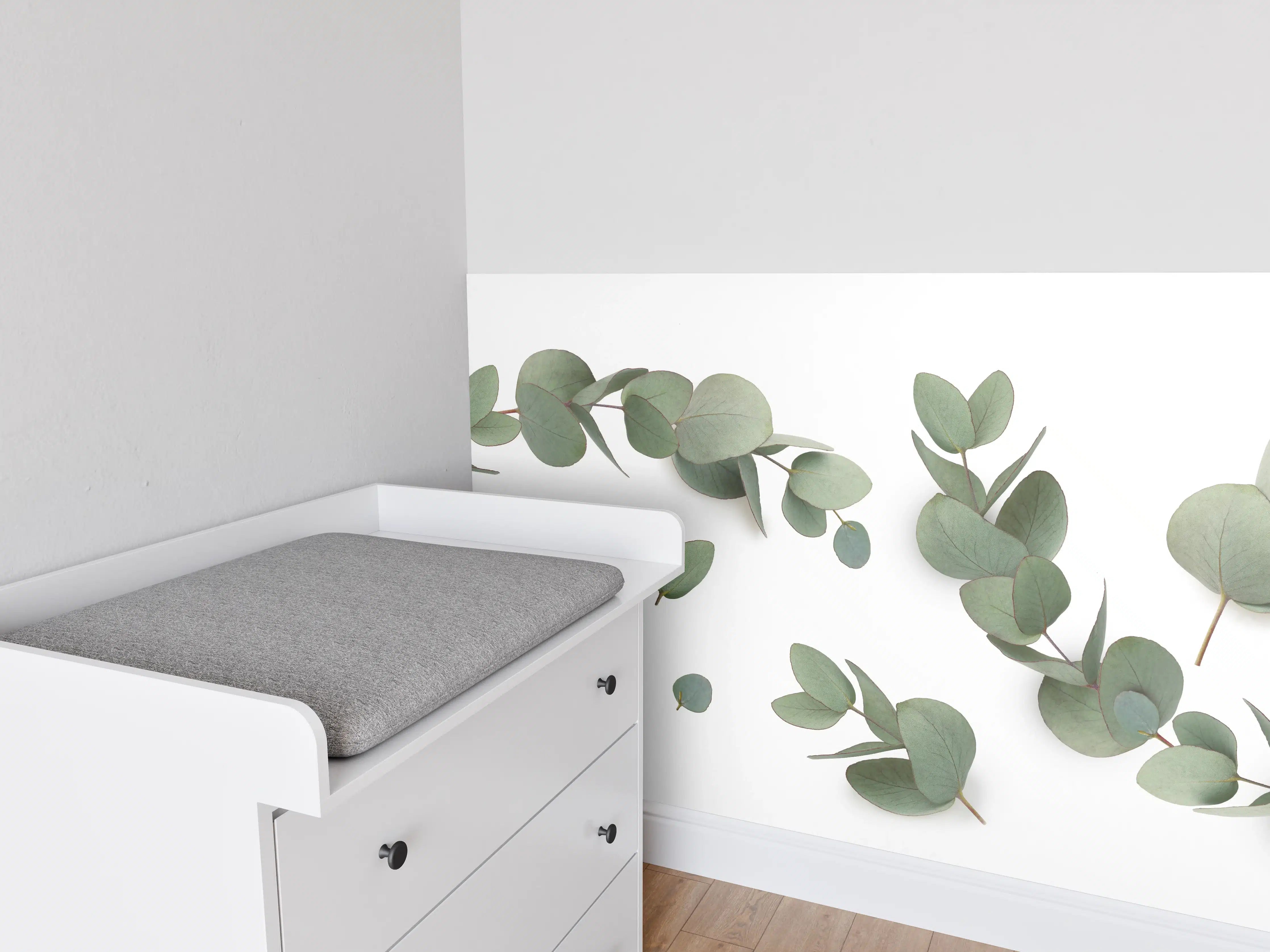 Babyzimmer Wandgestaltung - Grüne Eukalyptus Blätter