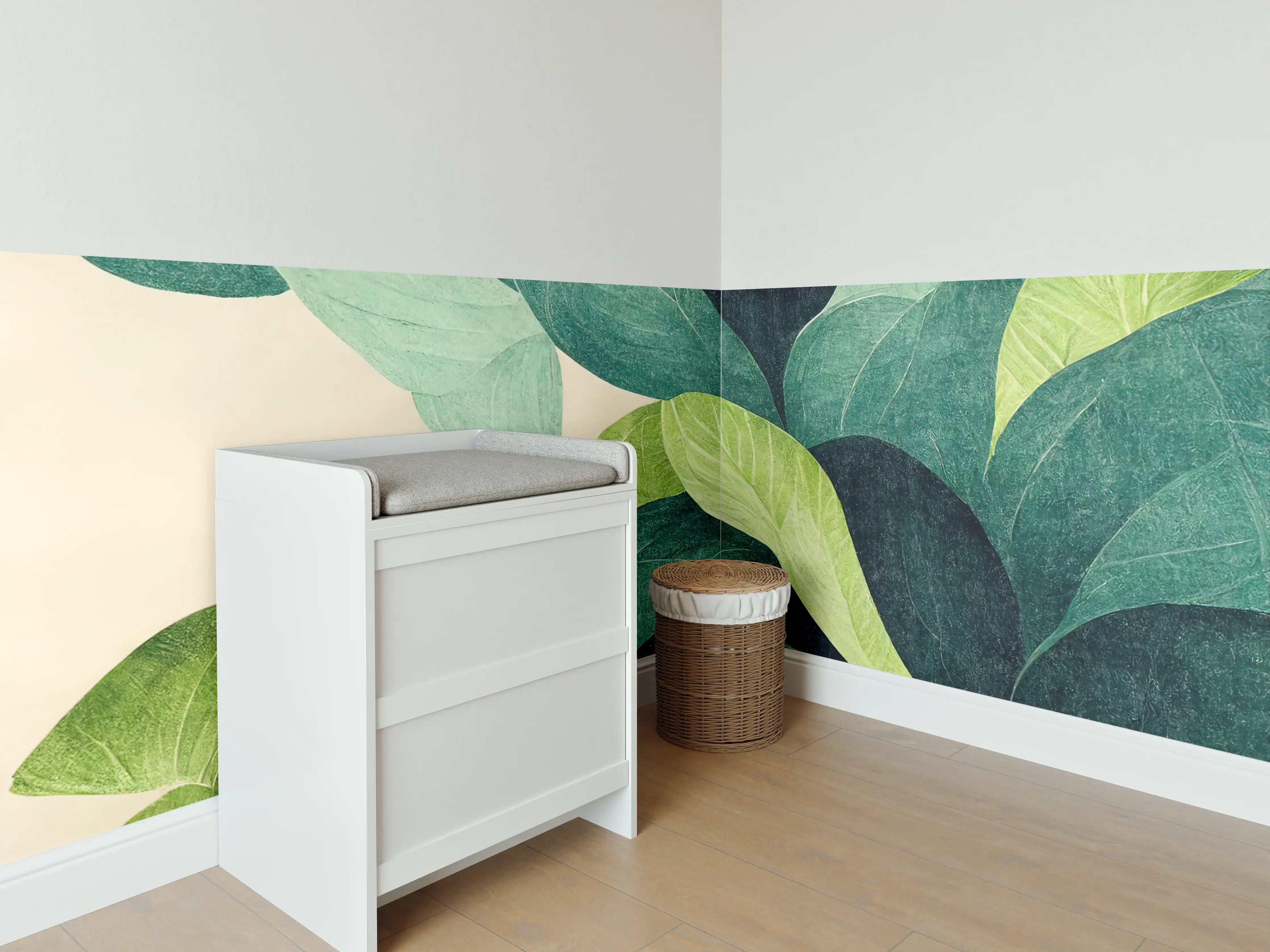 Babyzimmer Wandgestaltung - Grüner Blätterdschungel in Wasserfarben