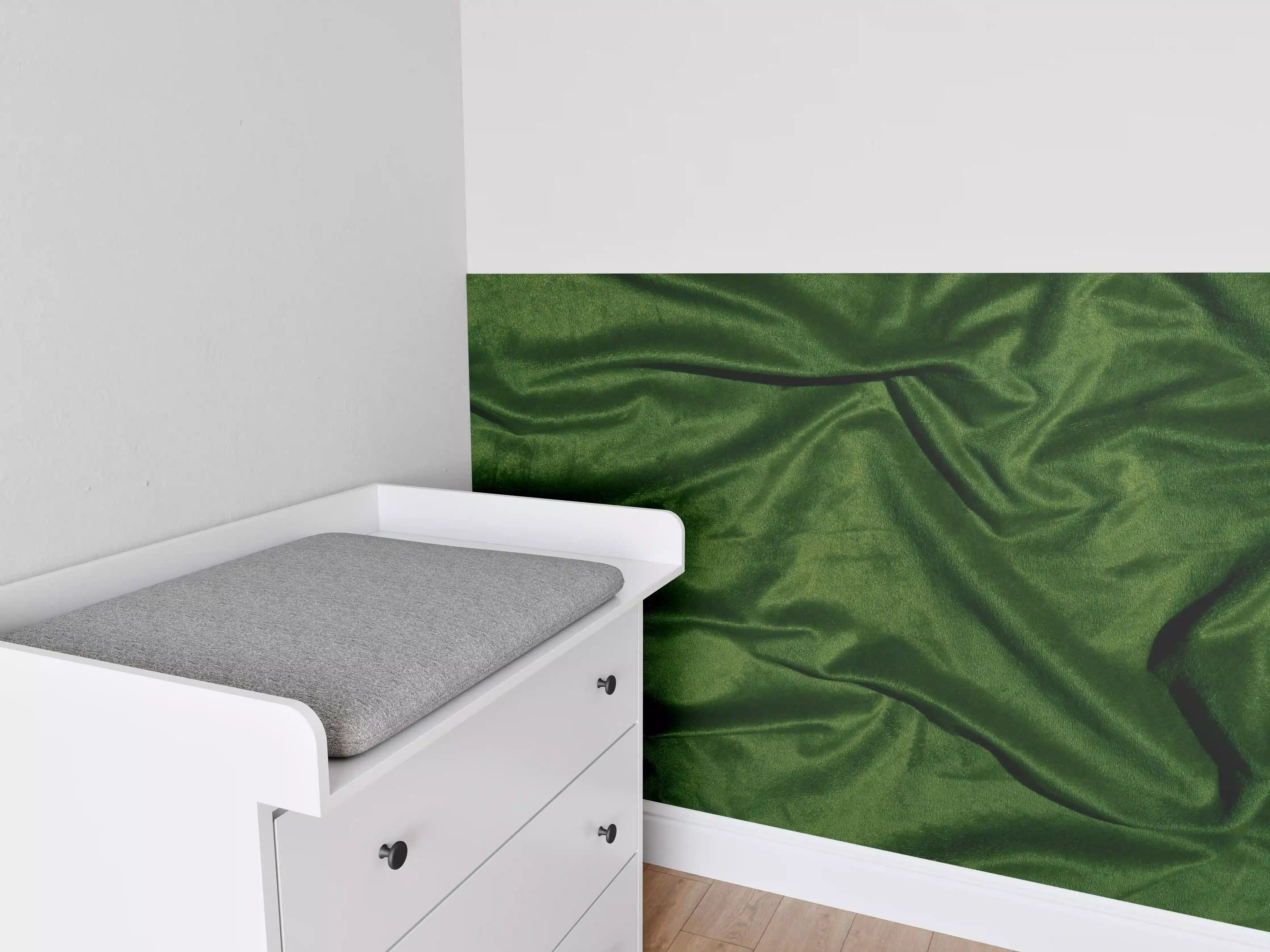 Babyzimmer Wandgestaltung - Grüner Seidenstoff Hintergrund
