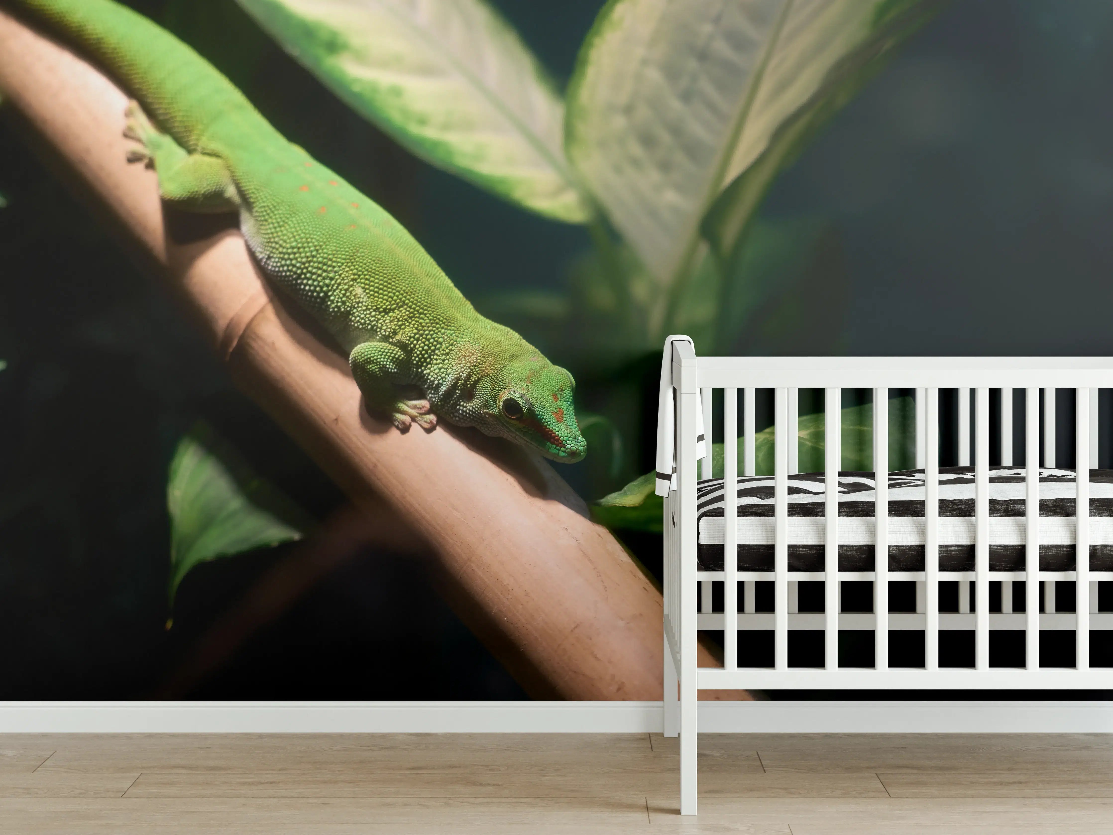 Babyzimmer Wandgestaltung - Grünliche Eidechse