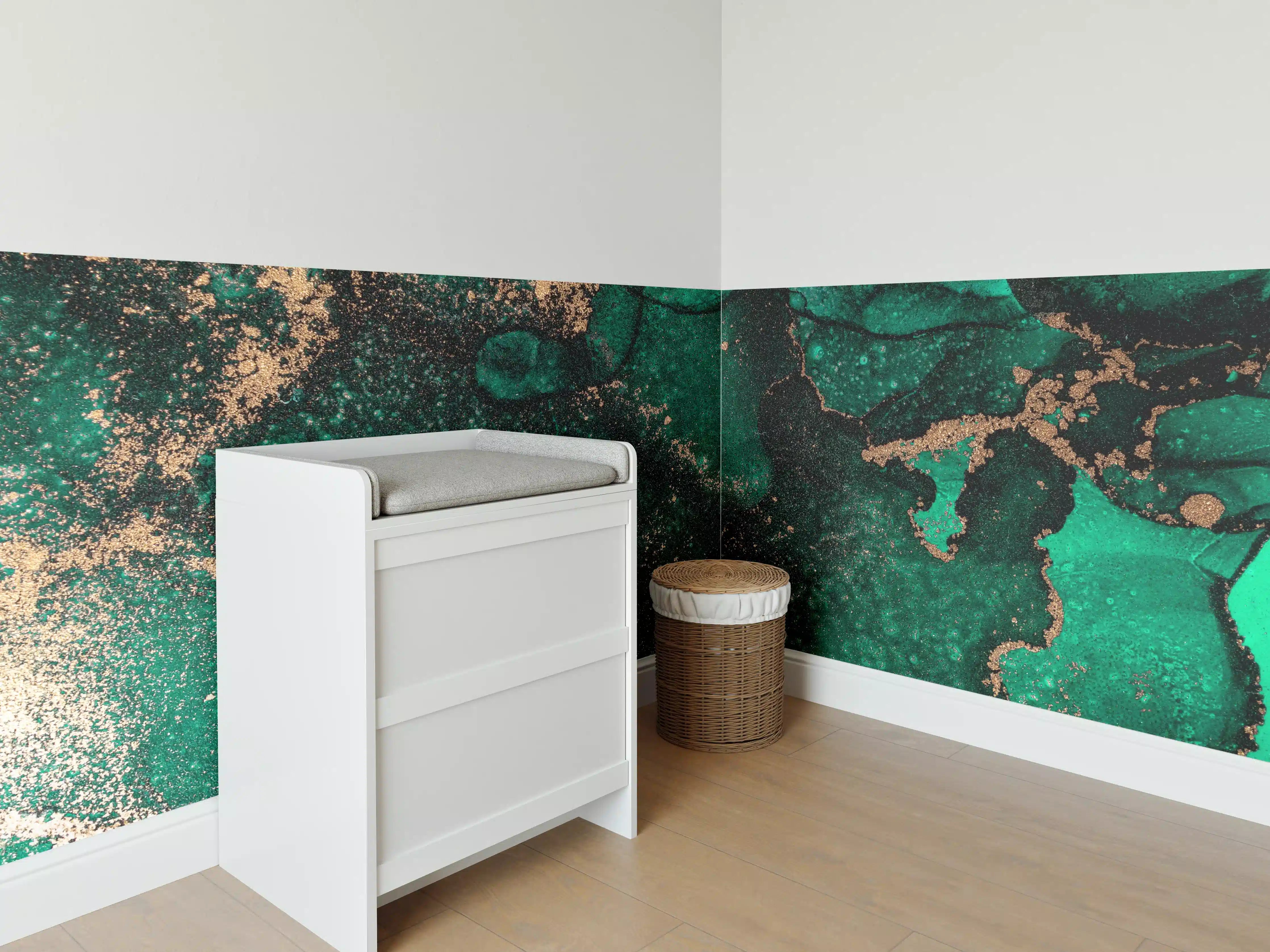 Babyzimmer Wandgestaltung - Grünliche Marmor Wandtextur - Flüssigmalerei