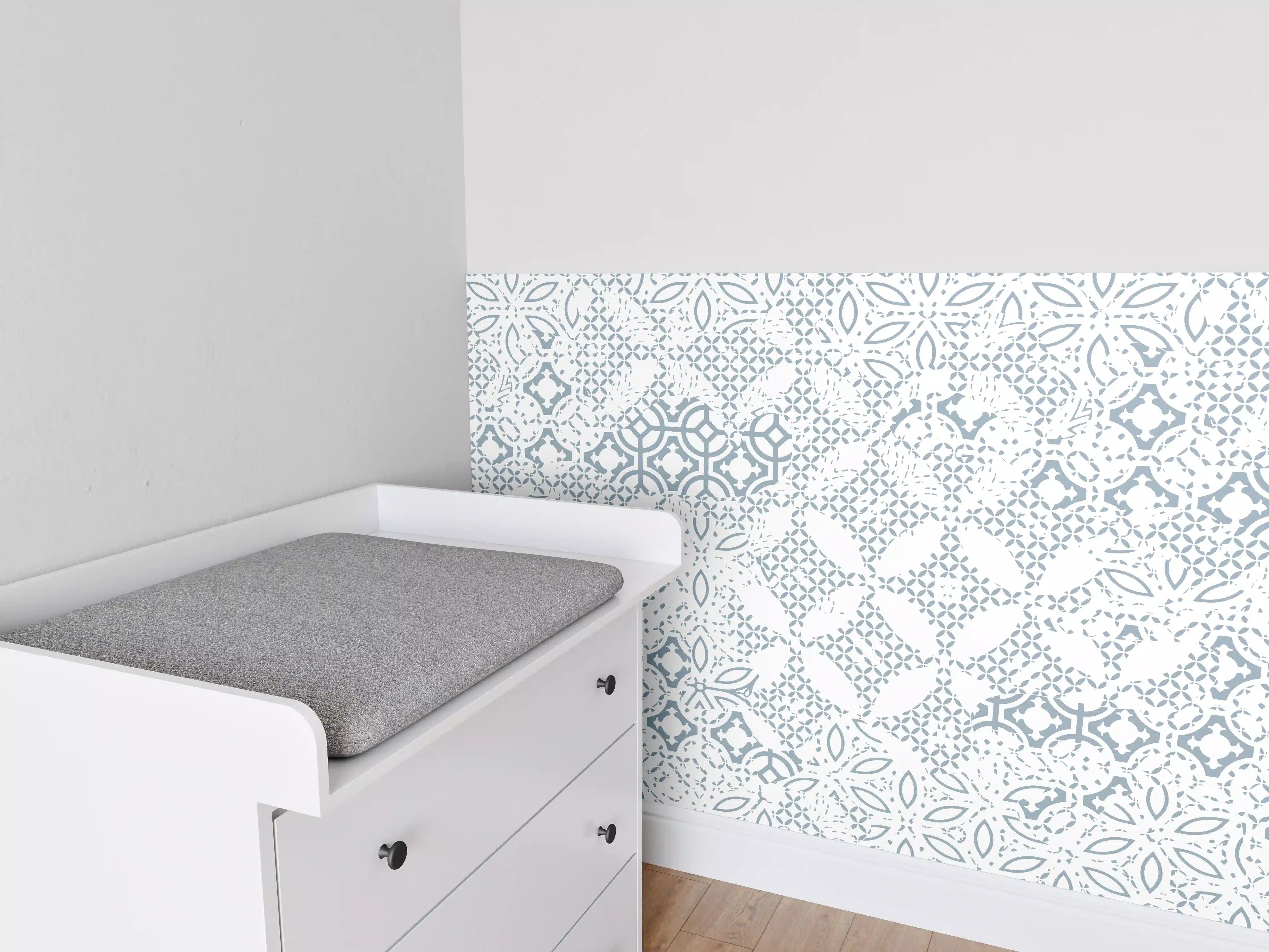 Babyzimmer Wandgestaltung - Hellblaue geometrische Musterwandgestaltung