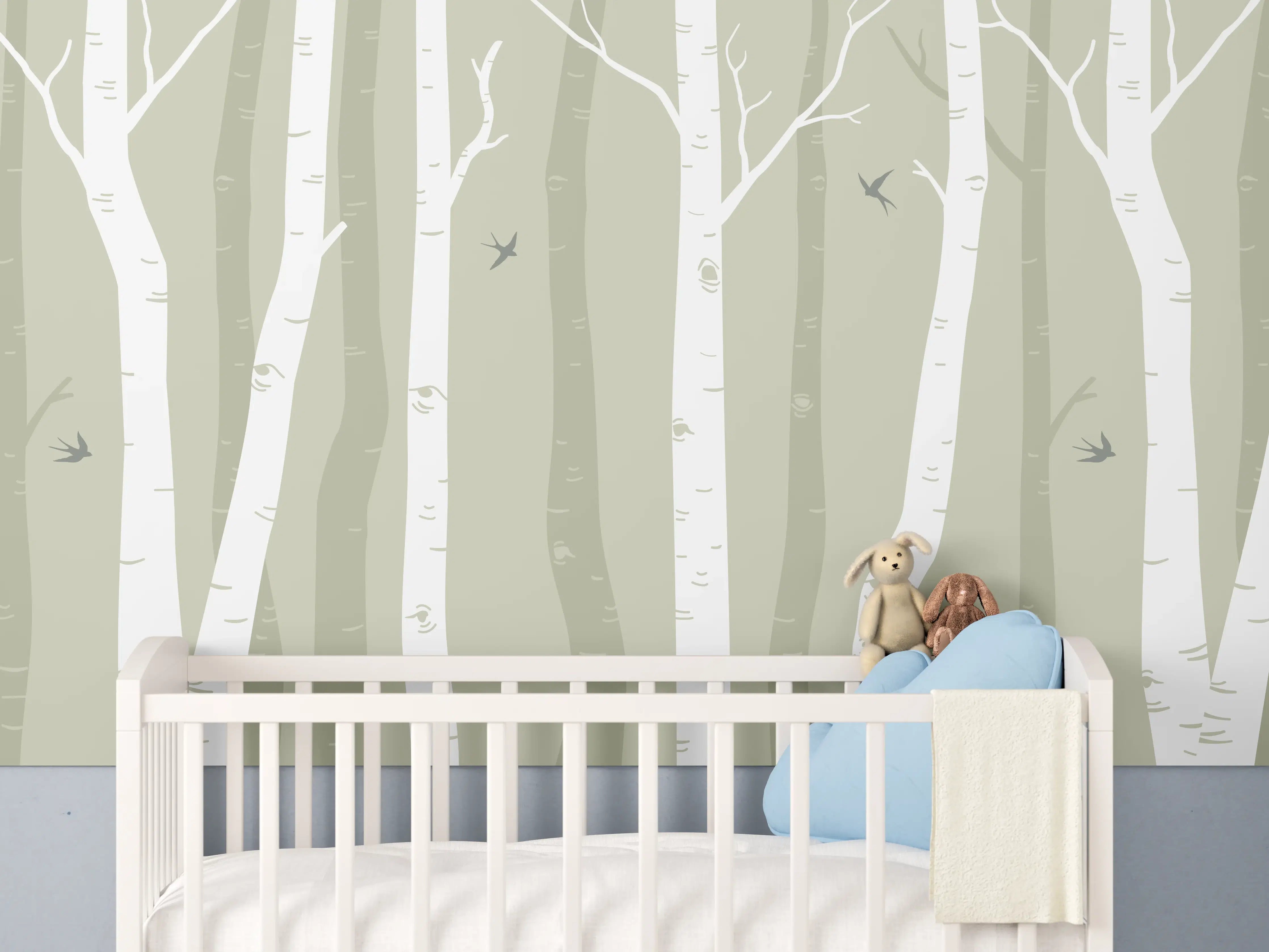 Babyzimmer Wandgestaltung - Heller Birkenwald in sanften Grüntönen