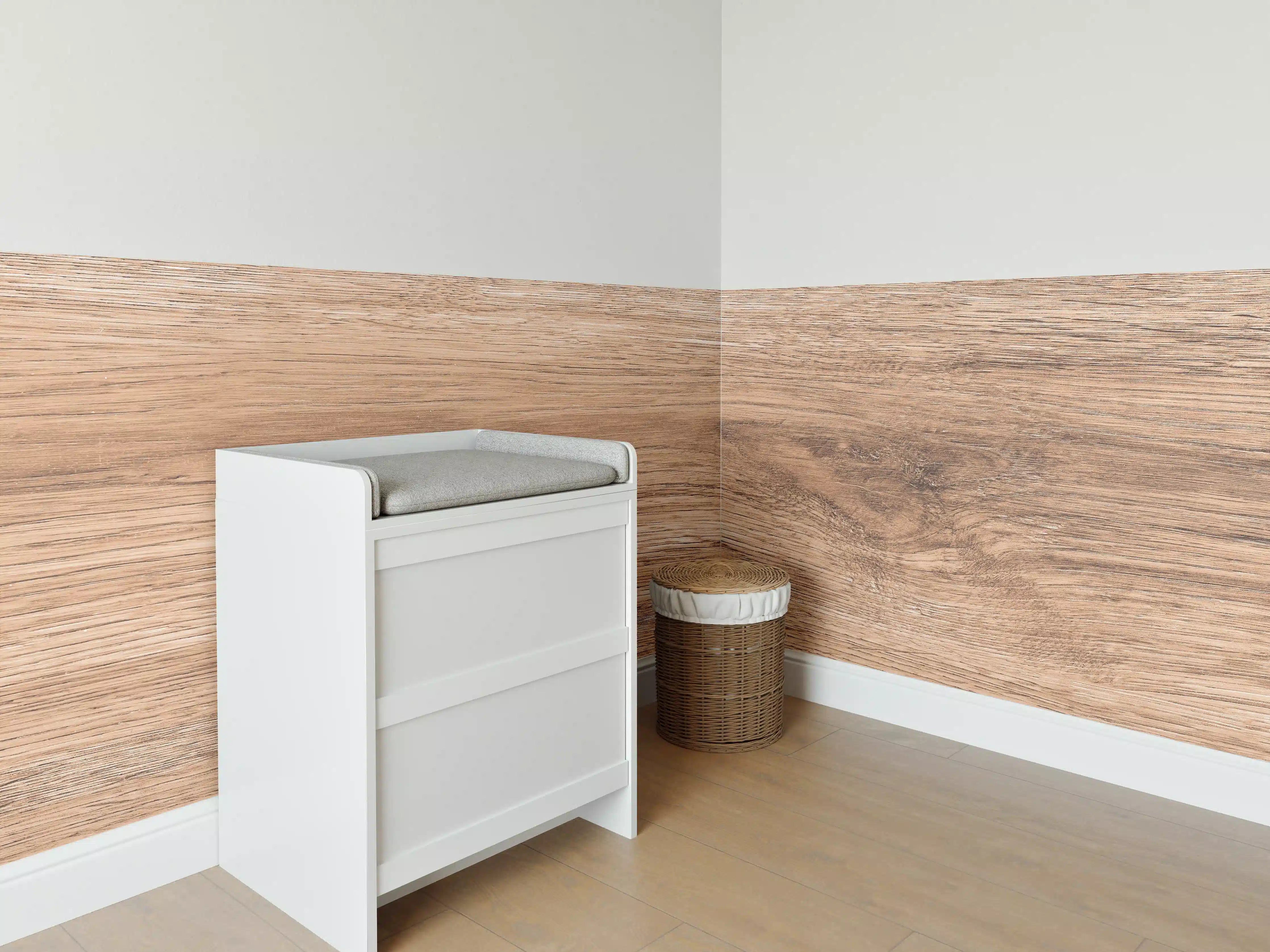 Babyzimmer Wandgestaltung - Heller natürlicher Holzhintergrund