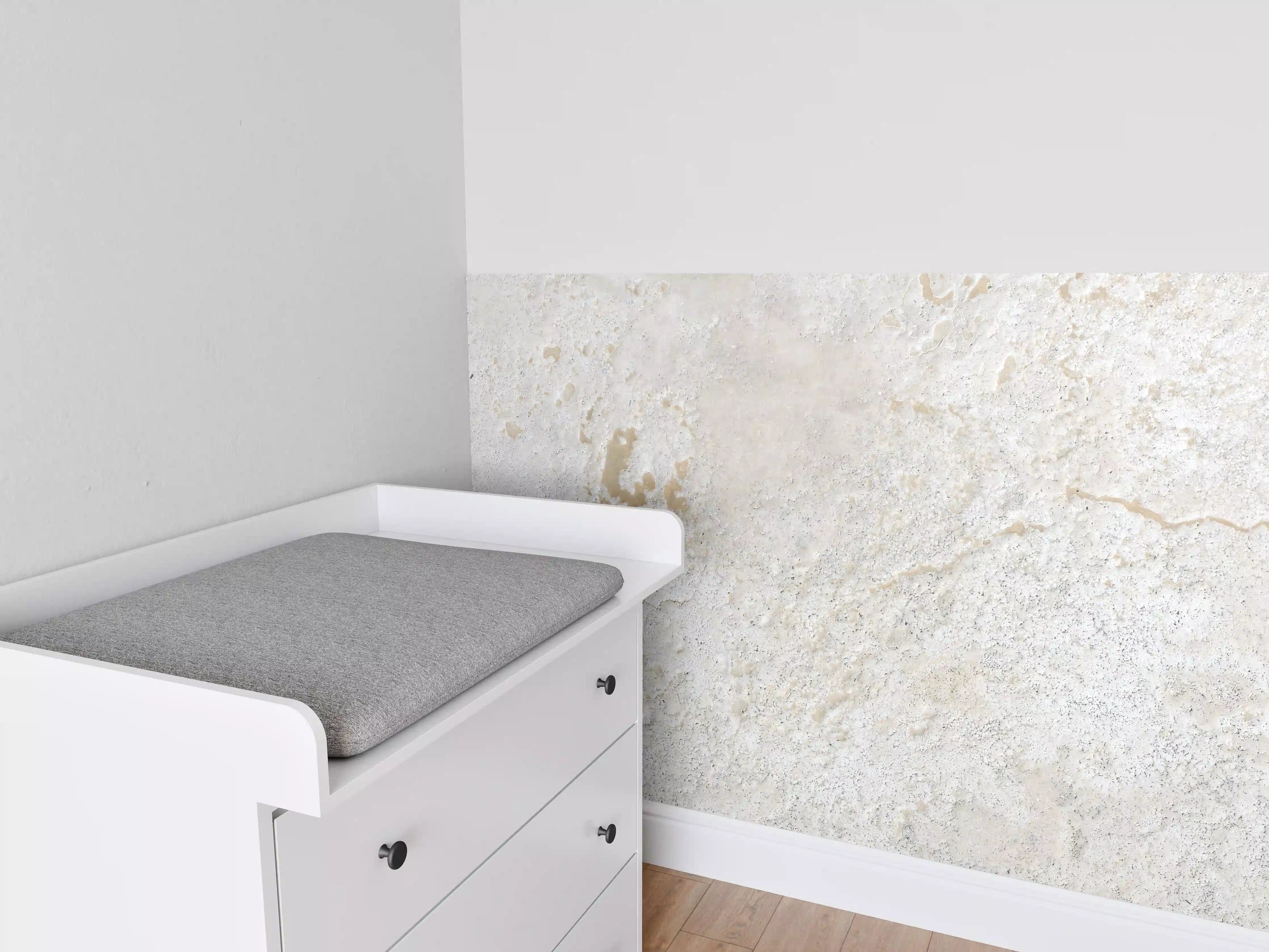 Babyzimmer Wandgestaltung - Hellweiße Wand mit feinster Struktur