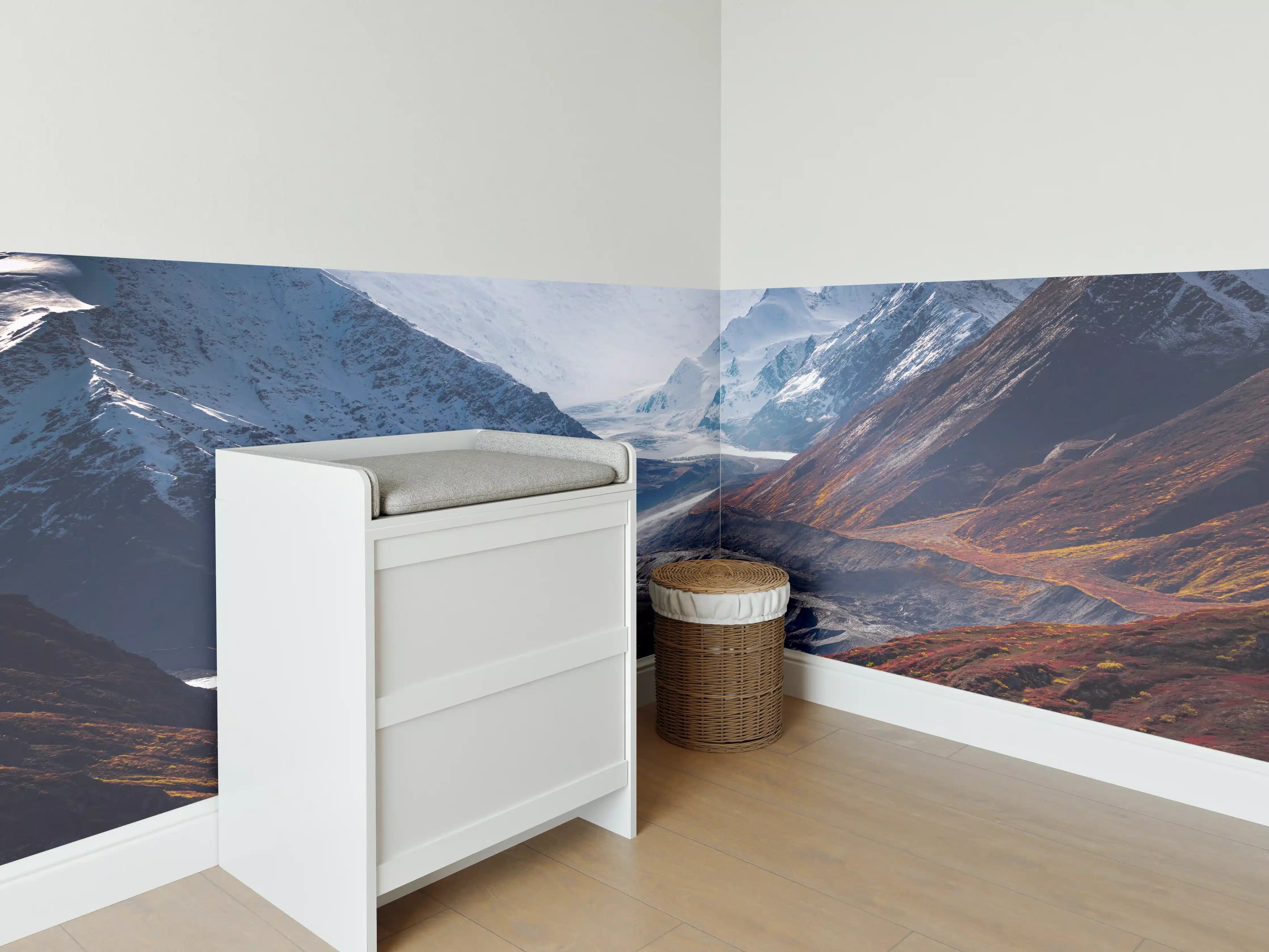 Babyzimmer Wandgestaltung - Herbst-Winter in Alaskas Bergen