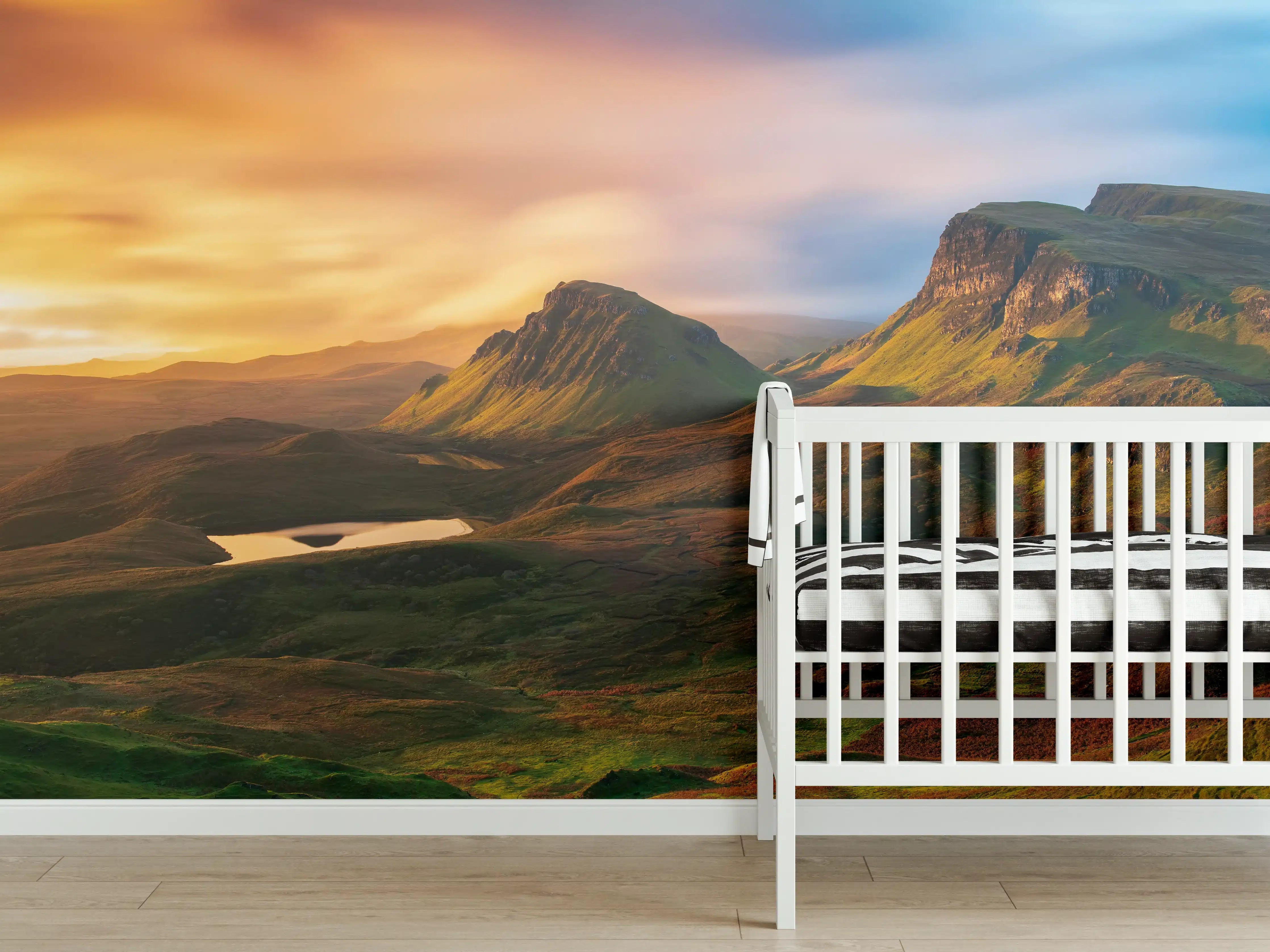 Babyzimmer Wandgestaltung - Herbstliche Highland-Landschaft
