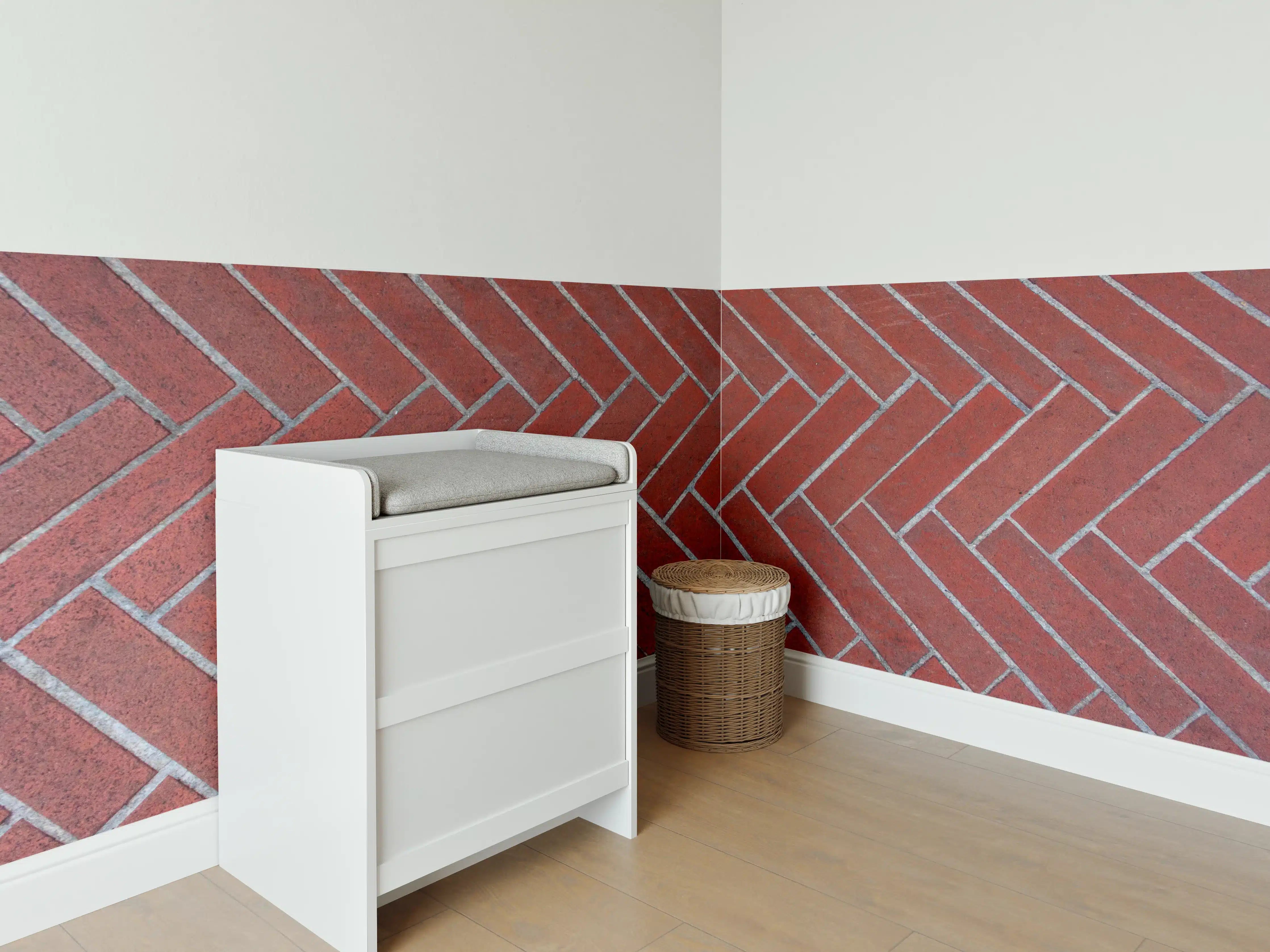 Babyzimmer Wandgestaltung - Herringbone Red Brick Pavers