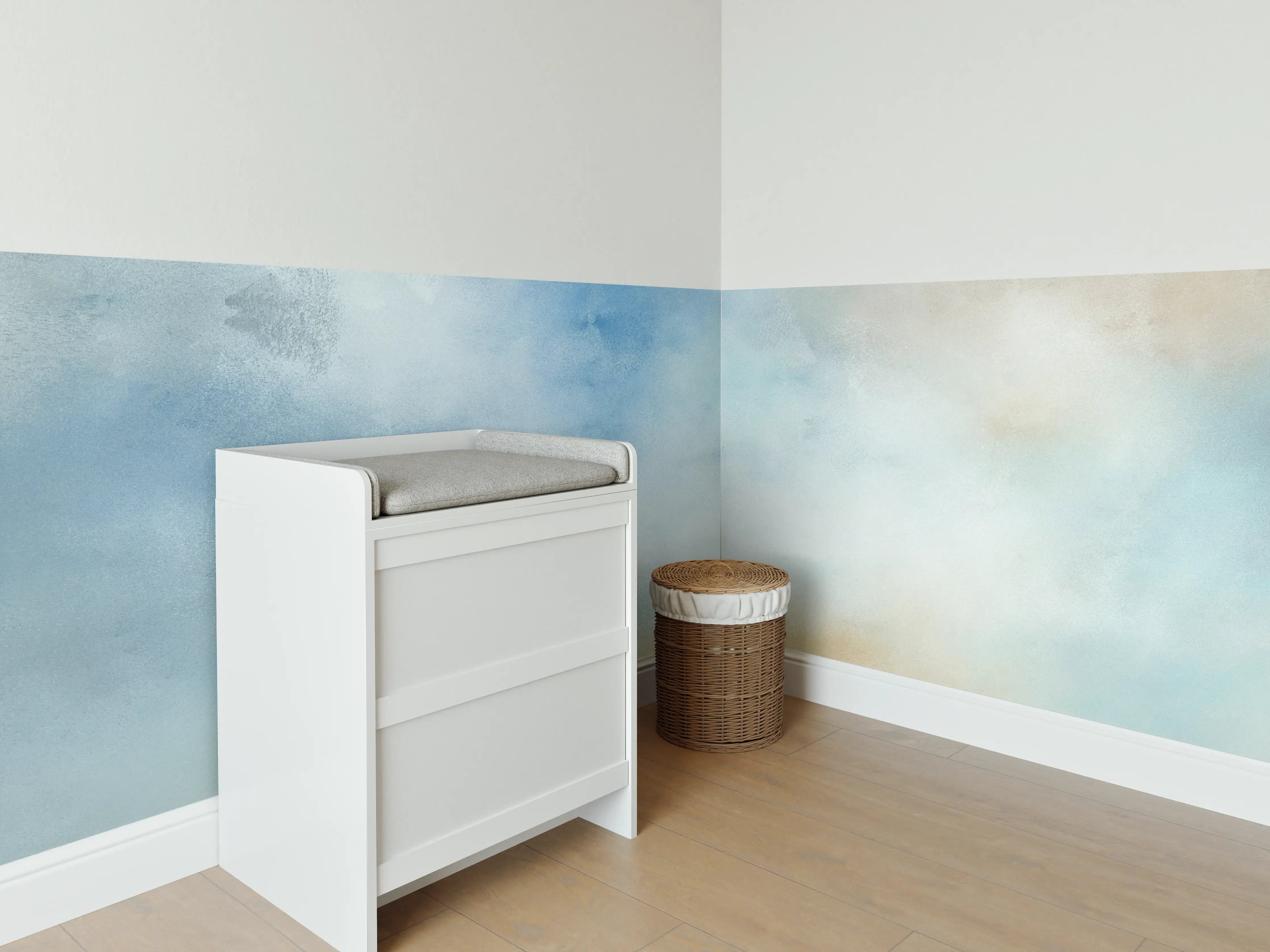 Babyzimmer Wandgestaltung - Himmel in sanften Blautönen und Weiß