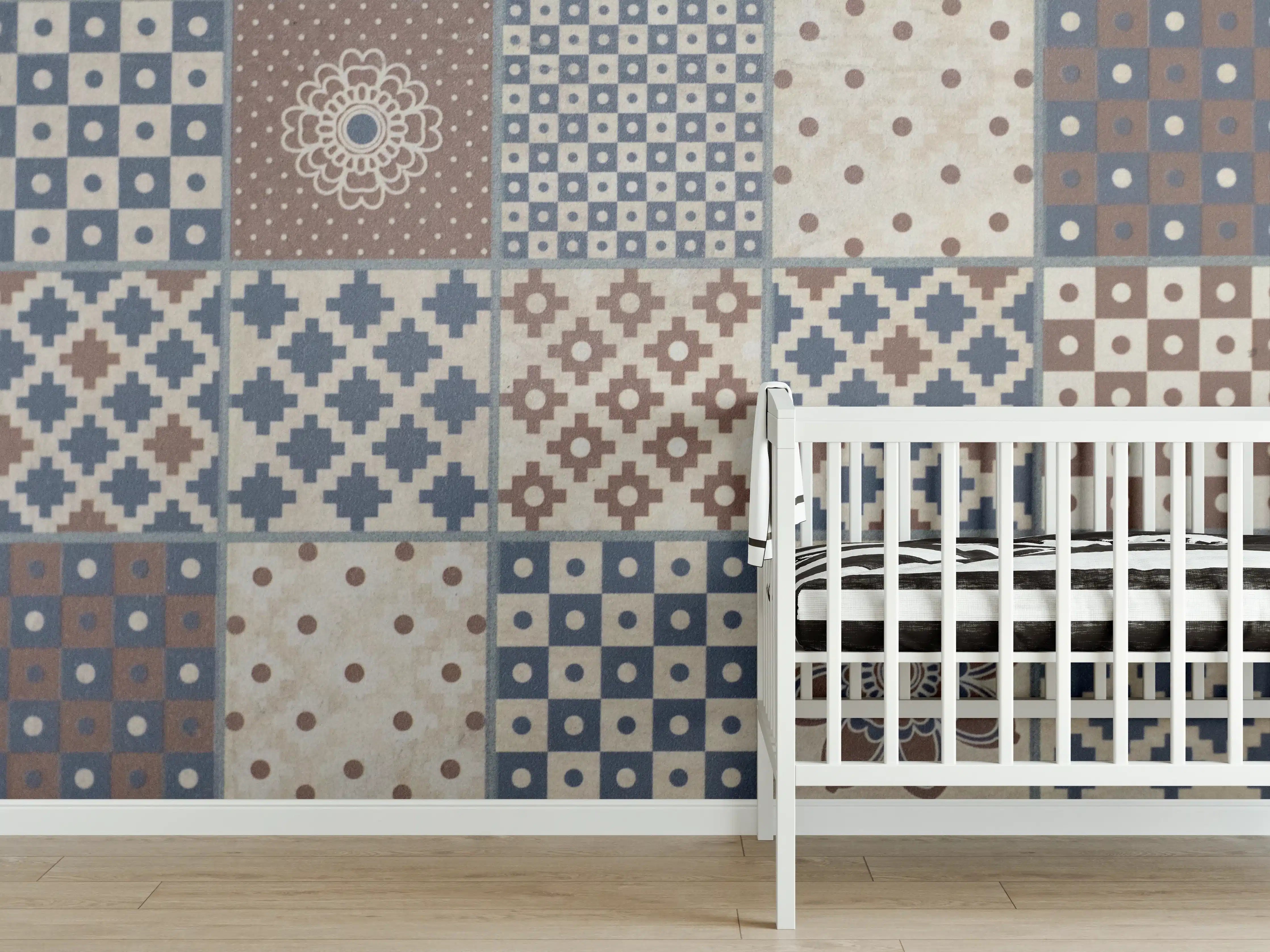 Babyzimmer Wandgestaltung - Historische Fliesenmuster in Blau und Braun