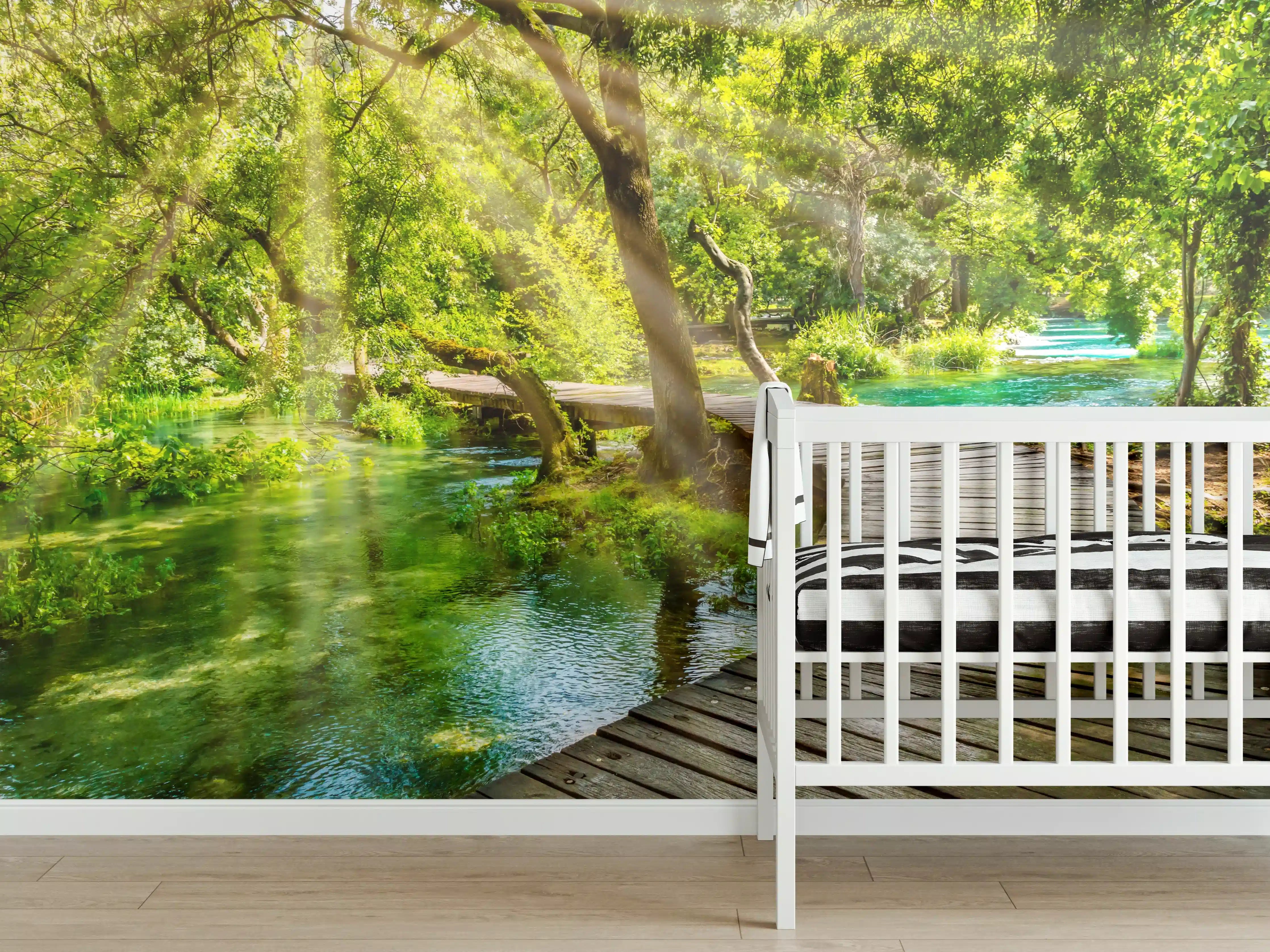Babyzimmer Wandgestaltung - Hölzerner Fußweg über Fluss - Kroatien