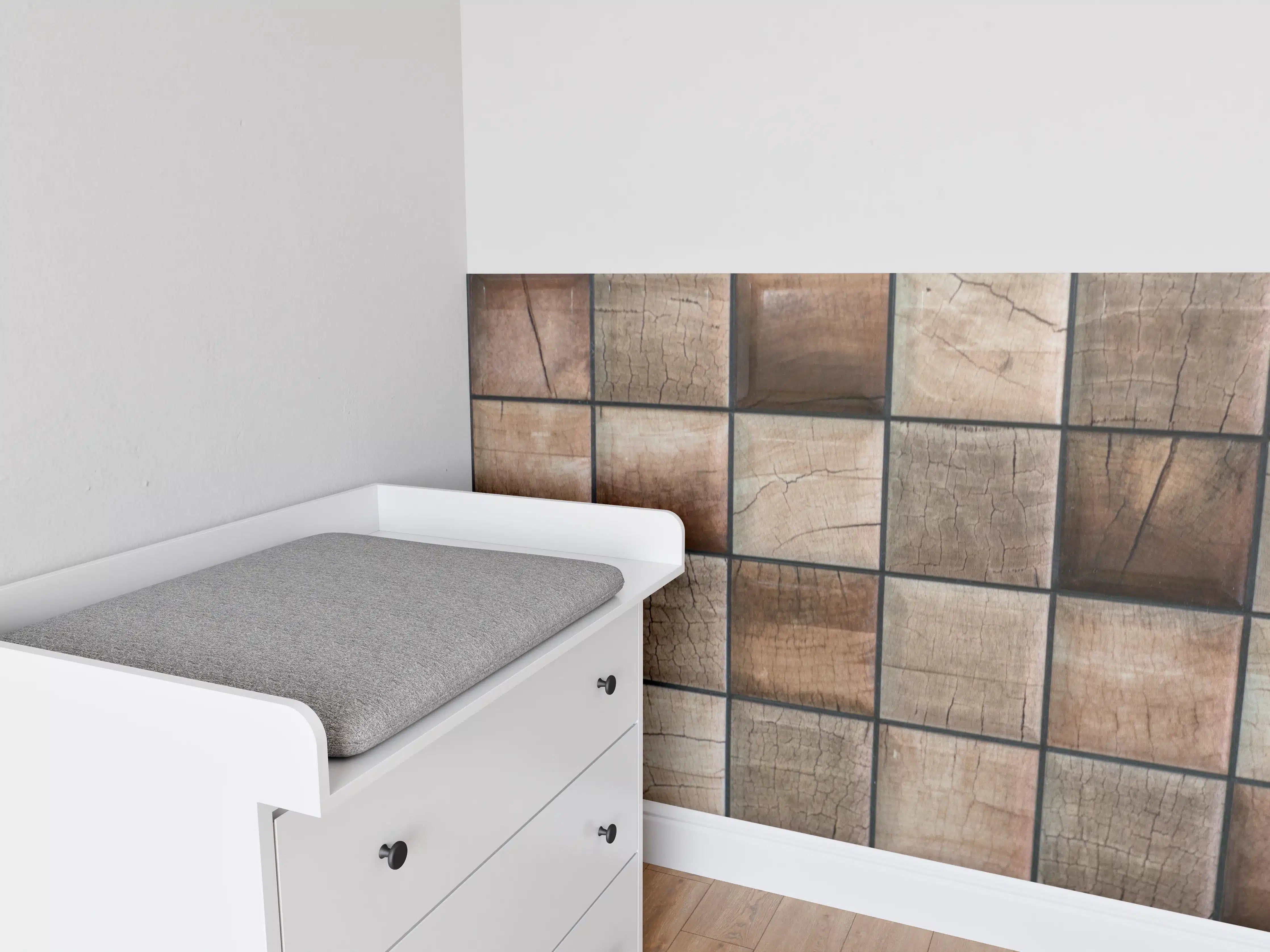 Babyzimmer Wandgestaltung - Holz mit natürlicher Maserung und Crackle-Effekt