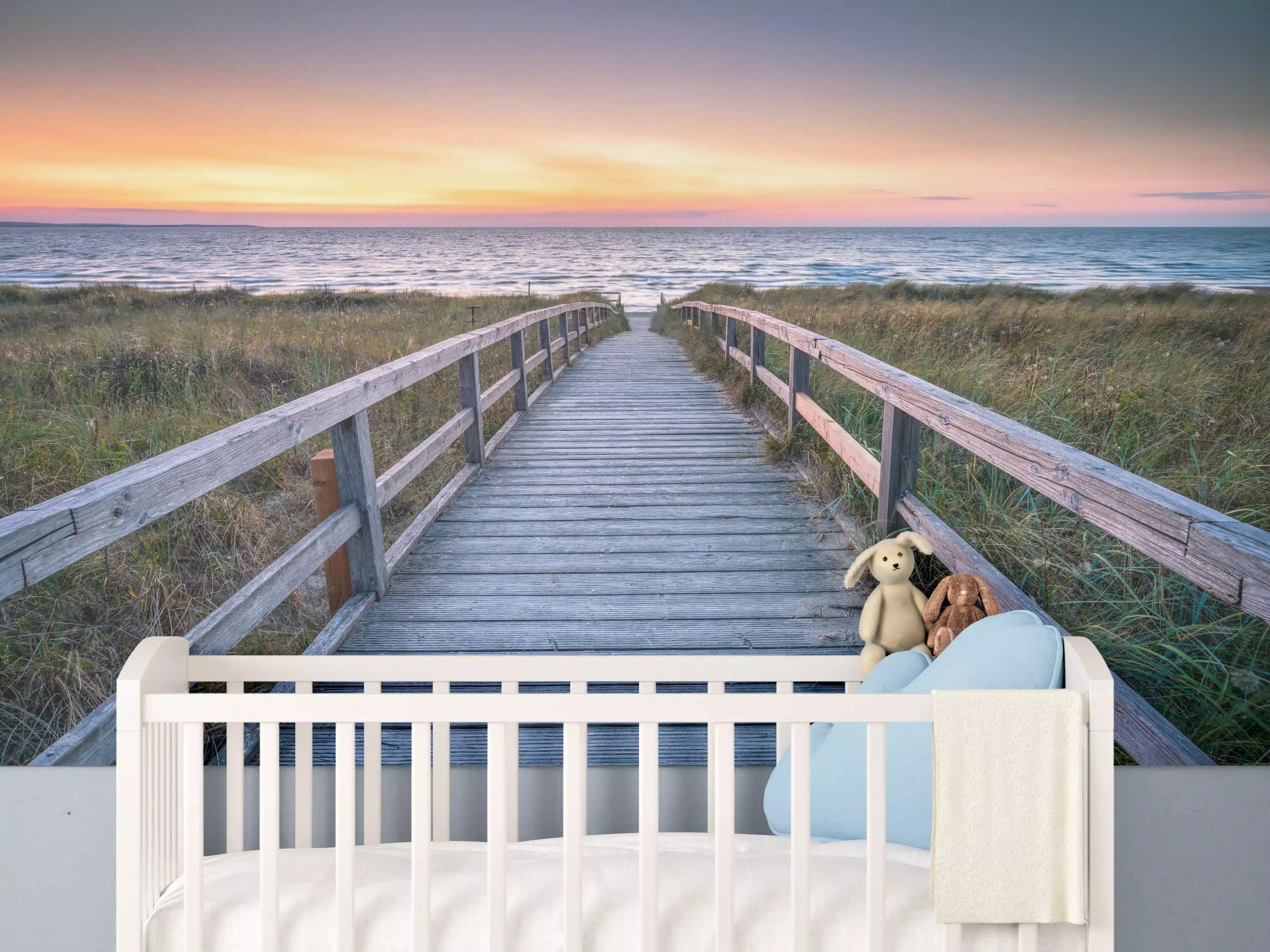 Babyzimmer Wandgestaltung - Holzsteg am Strand