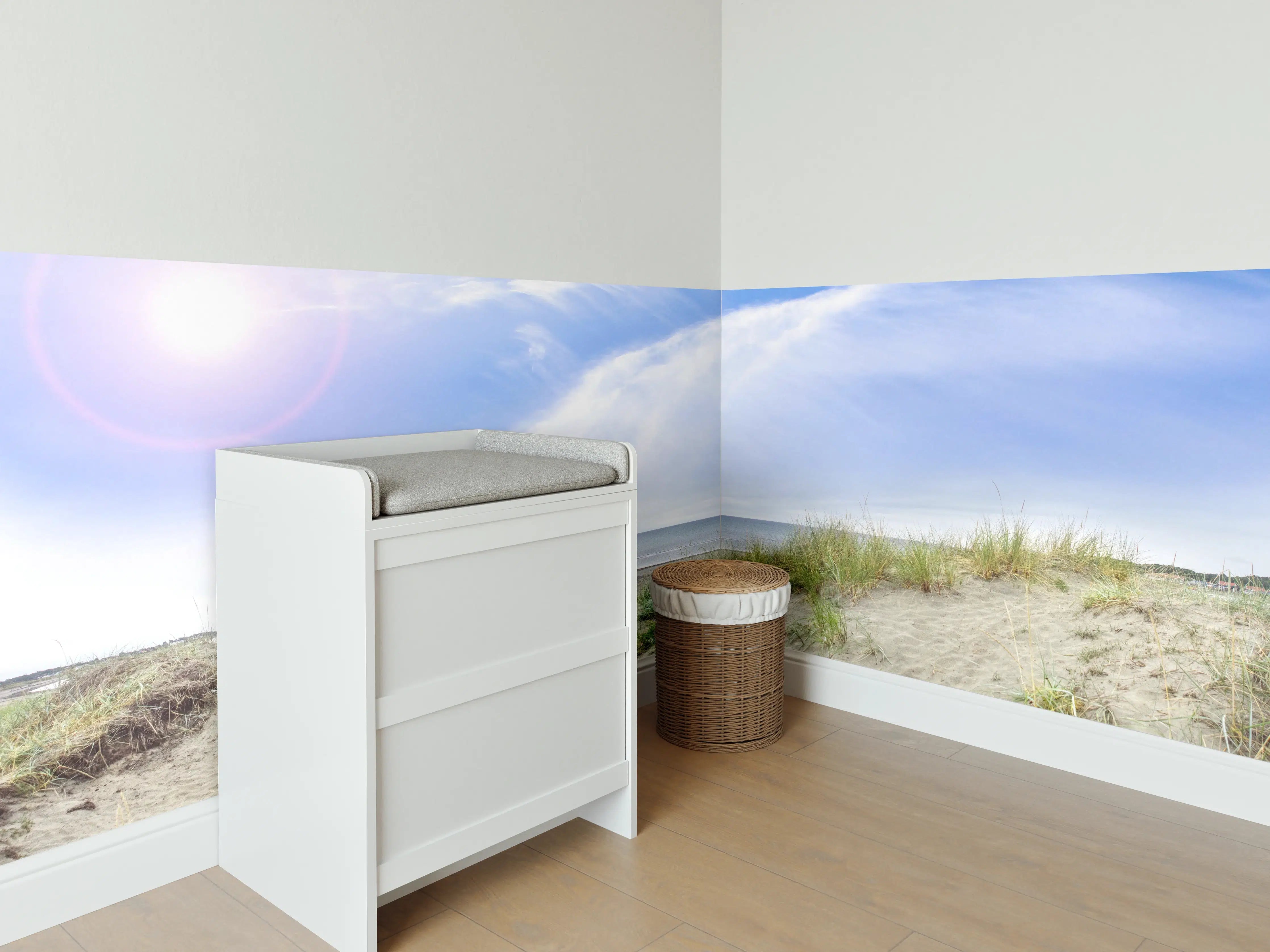 Babyzimmer Wandgestaltung - Idyllische Strandlandschaft mit Himmel und Meer