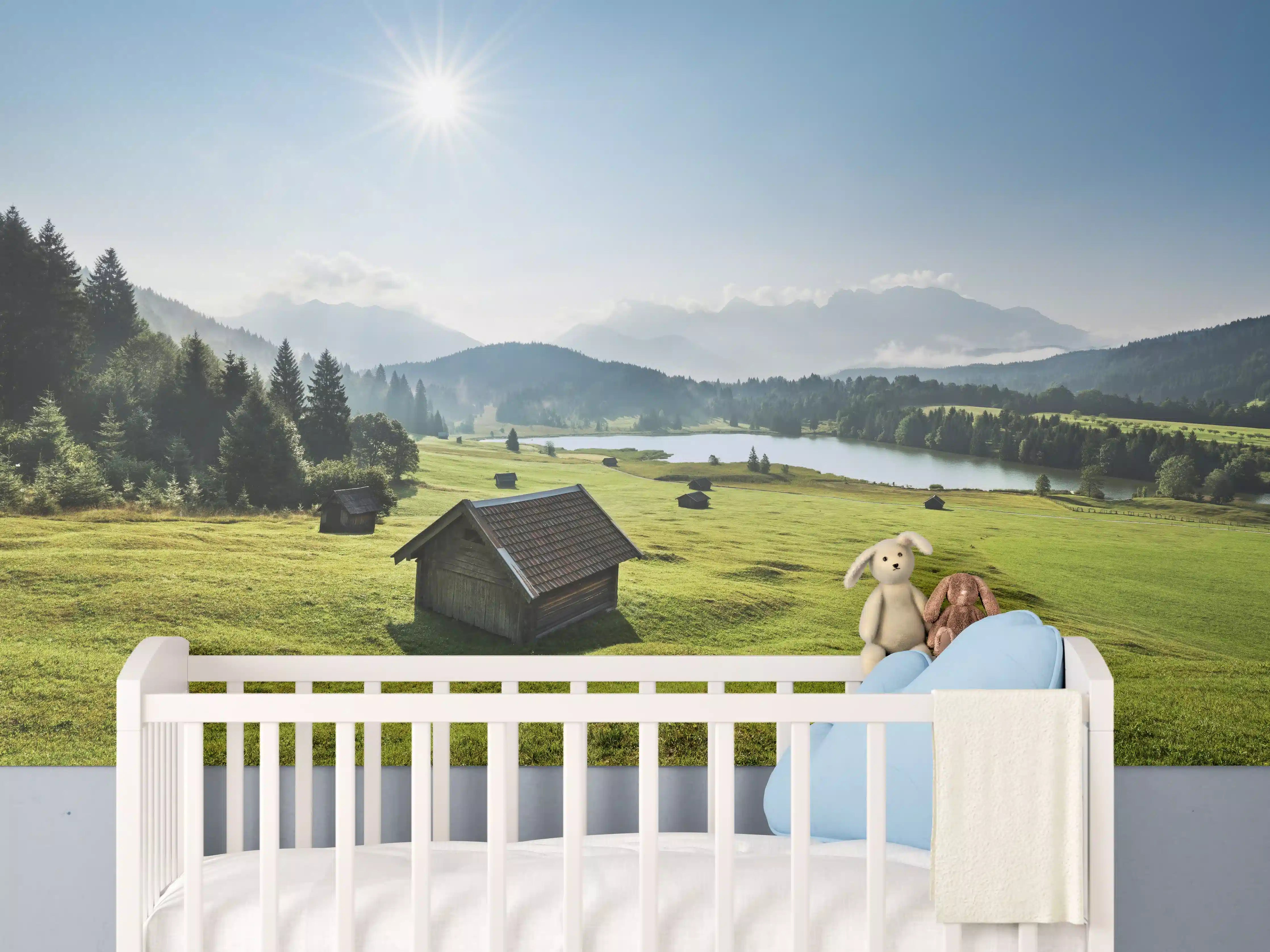 Babyzimmer Wandgestaltung - Idyllisches Alpenpanorama mit See