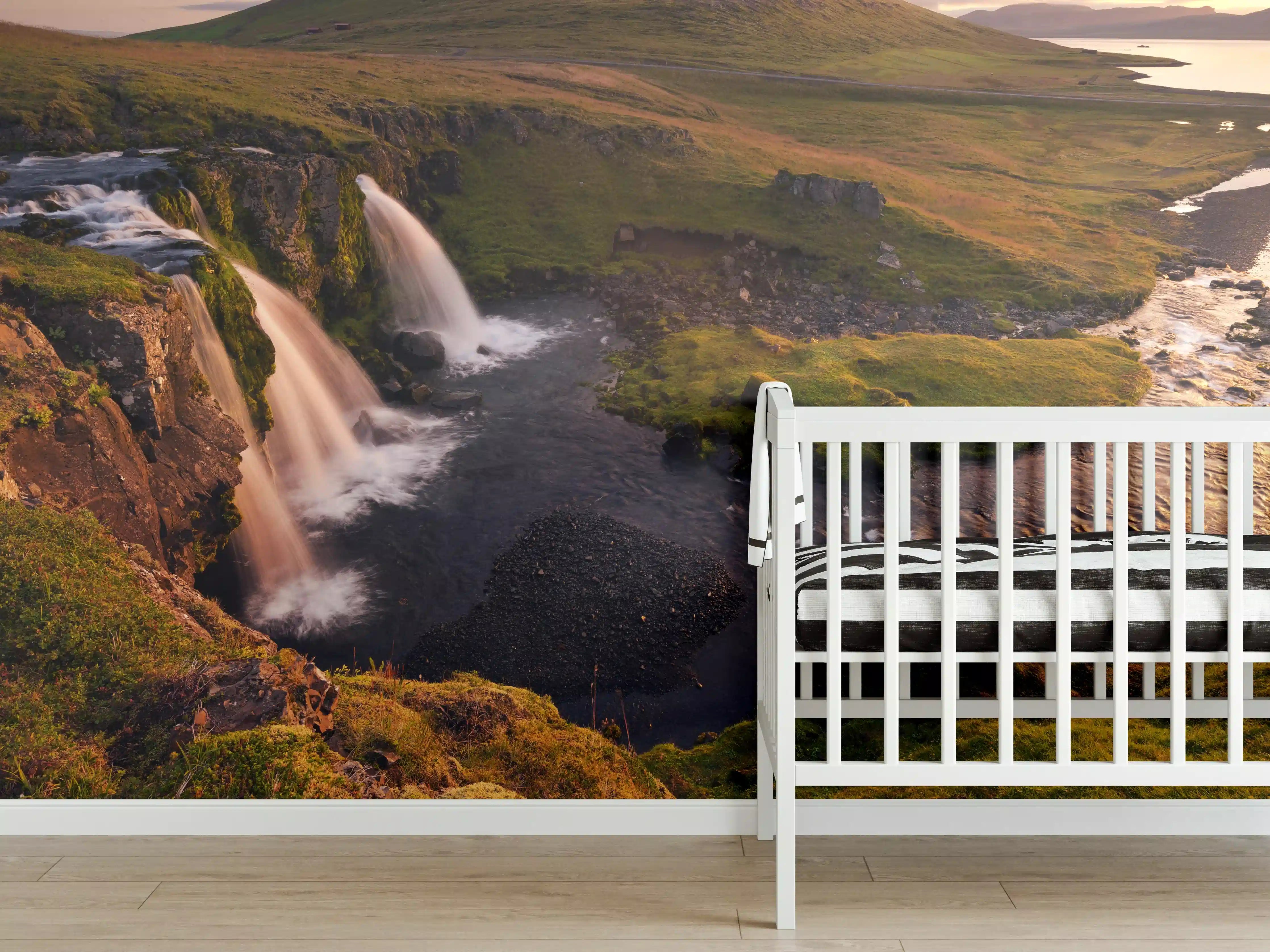 Babyzimmer Wandgestaltung - Island Wasserfall Morgenrot