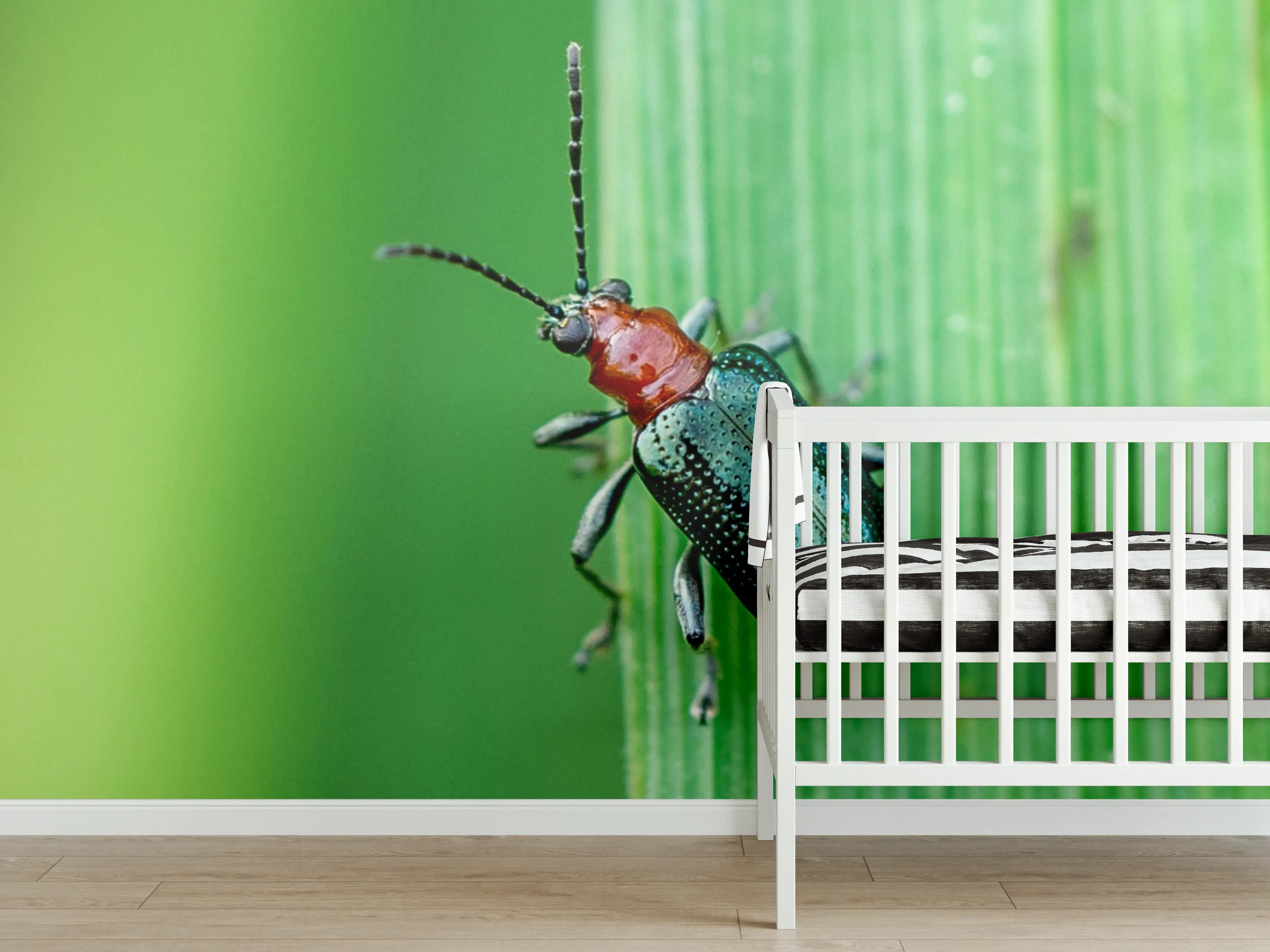 Babyzimmer Wandgestaltung - Käfer auf Blatt