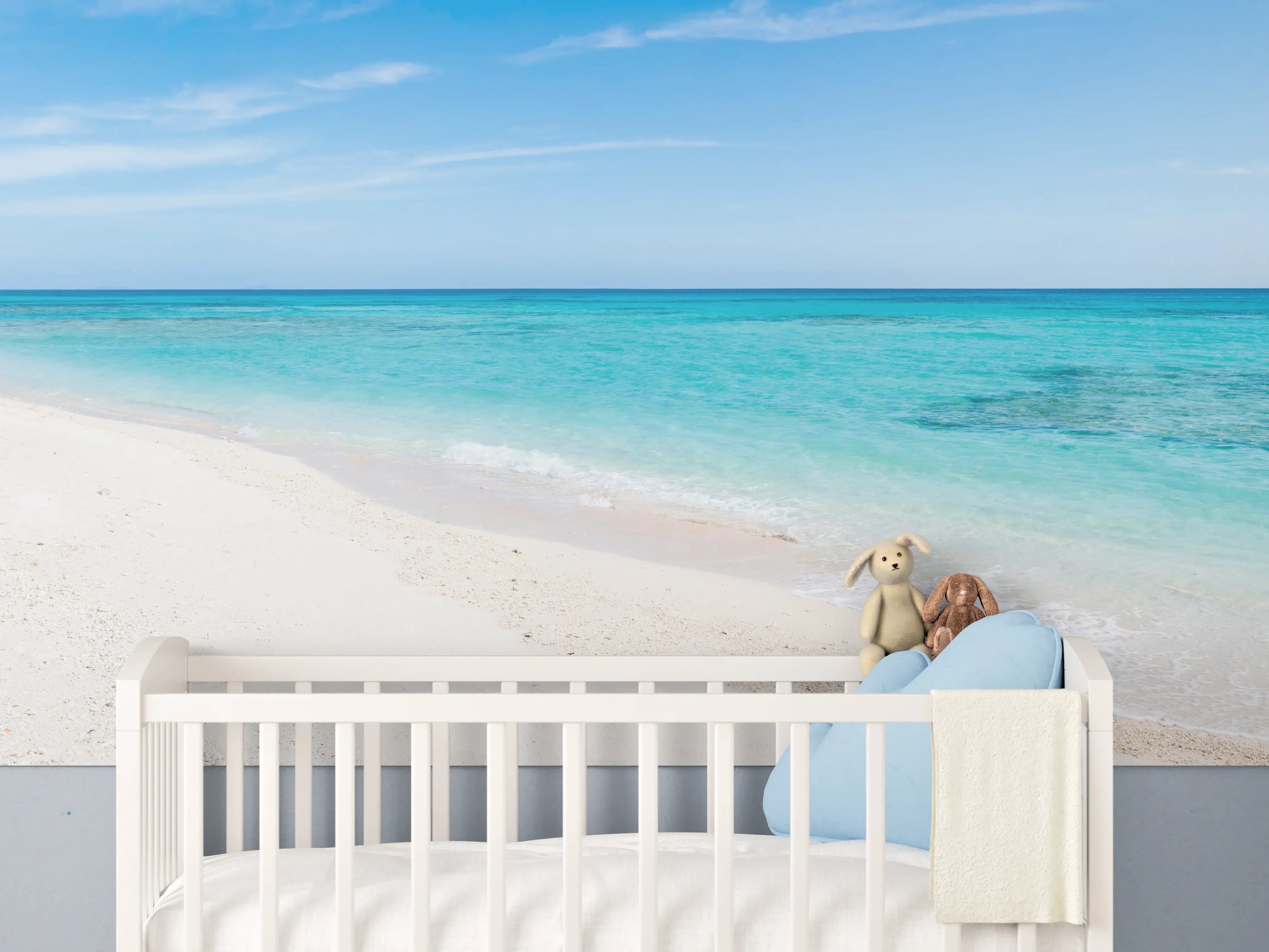 Babyzimmer Wandgestaltung - Karibischer Traumstrand mit glitzertem Wasser