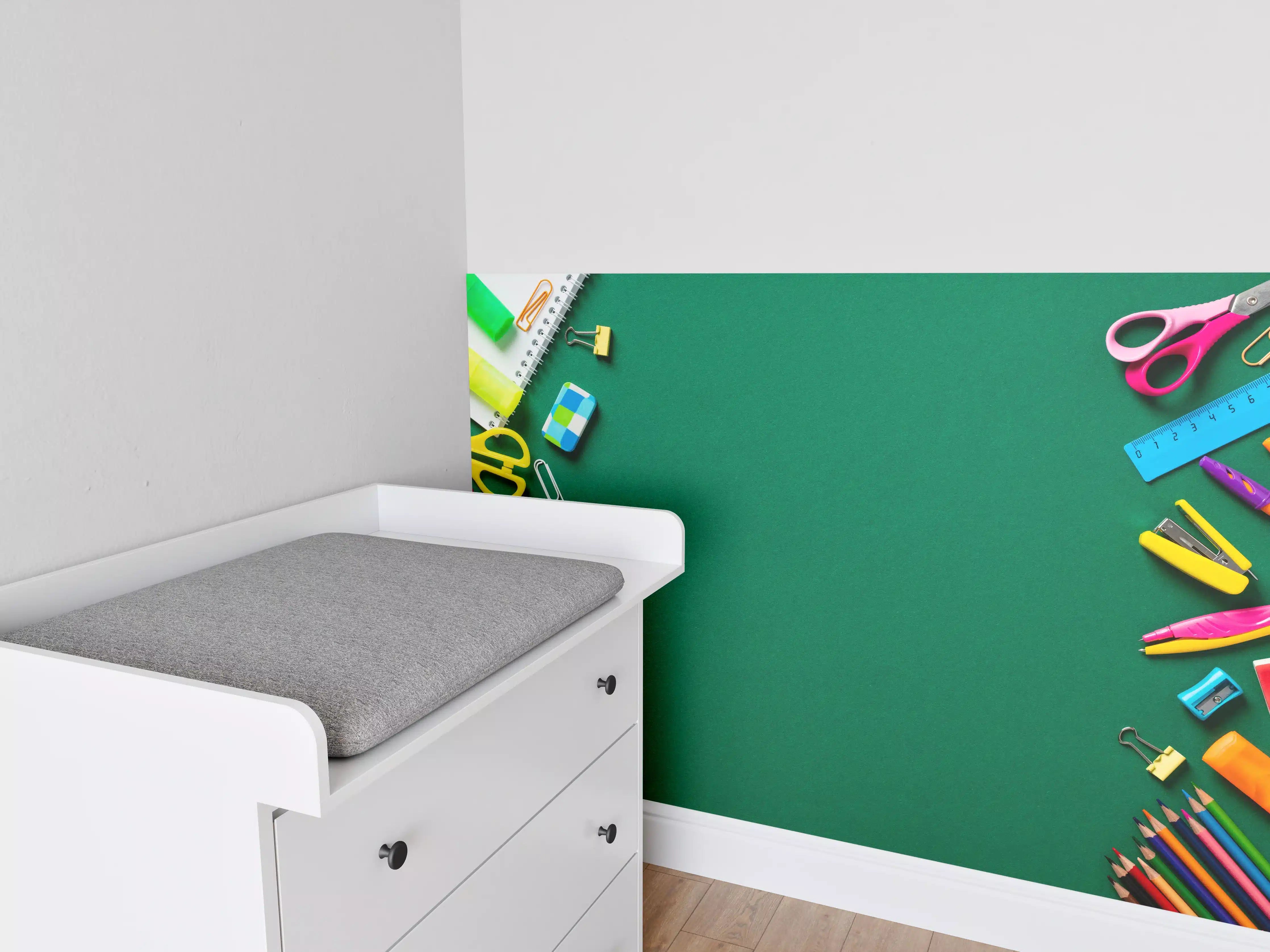 Babyzimmer Wandgestaltung - Kindermotiv - Schulsachen