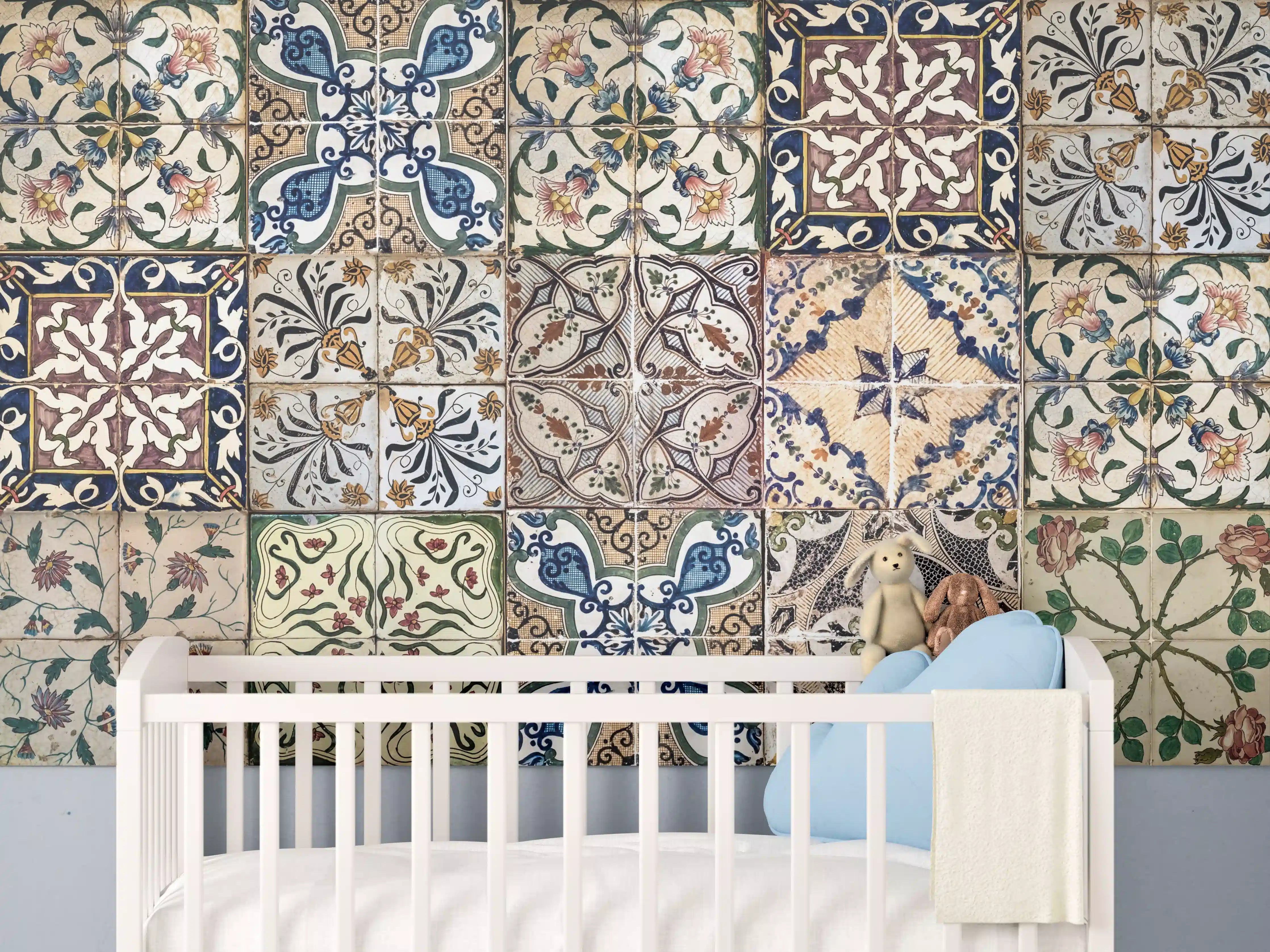 Babyzimmer Wandgestaltung - Klassische Fliesenmuster in Vintage-Optik