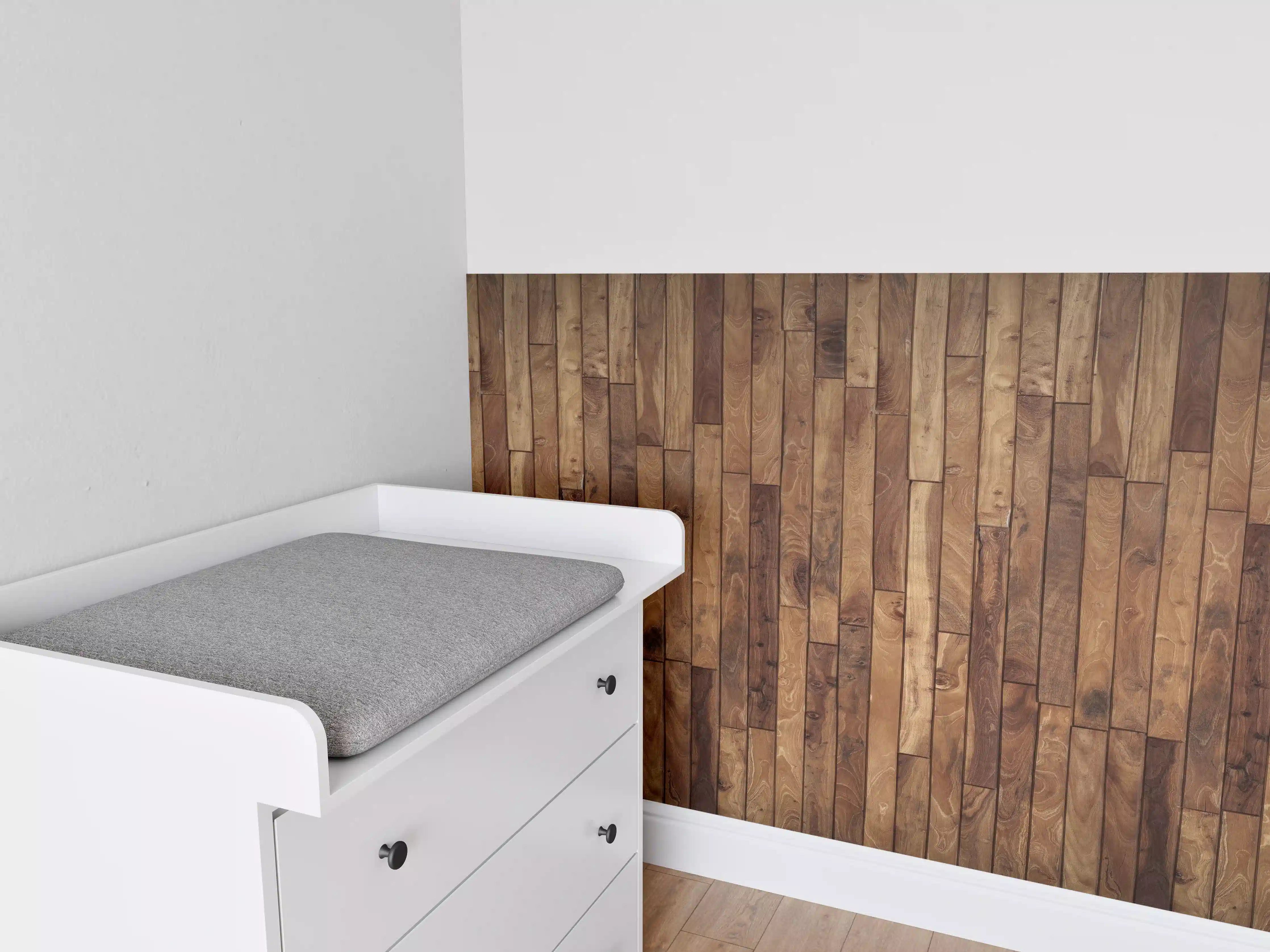 Babyzimmer Wandgestaltung - Kleine Kiefernholzstücke