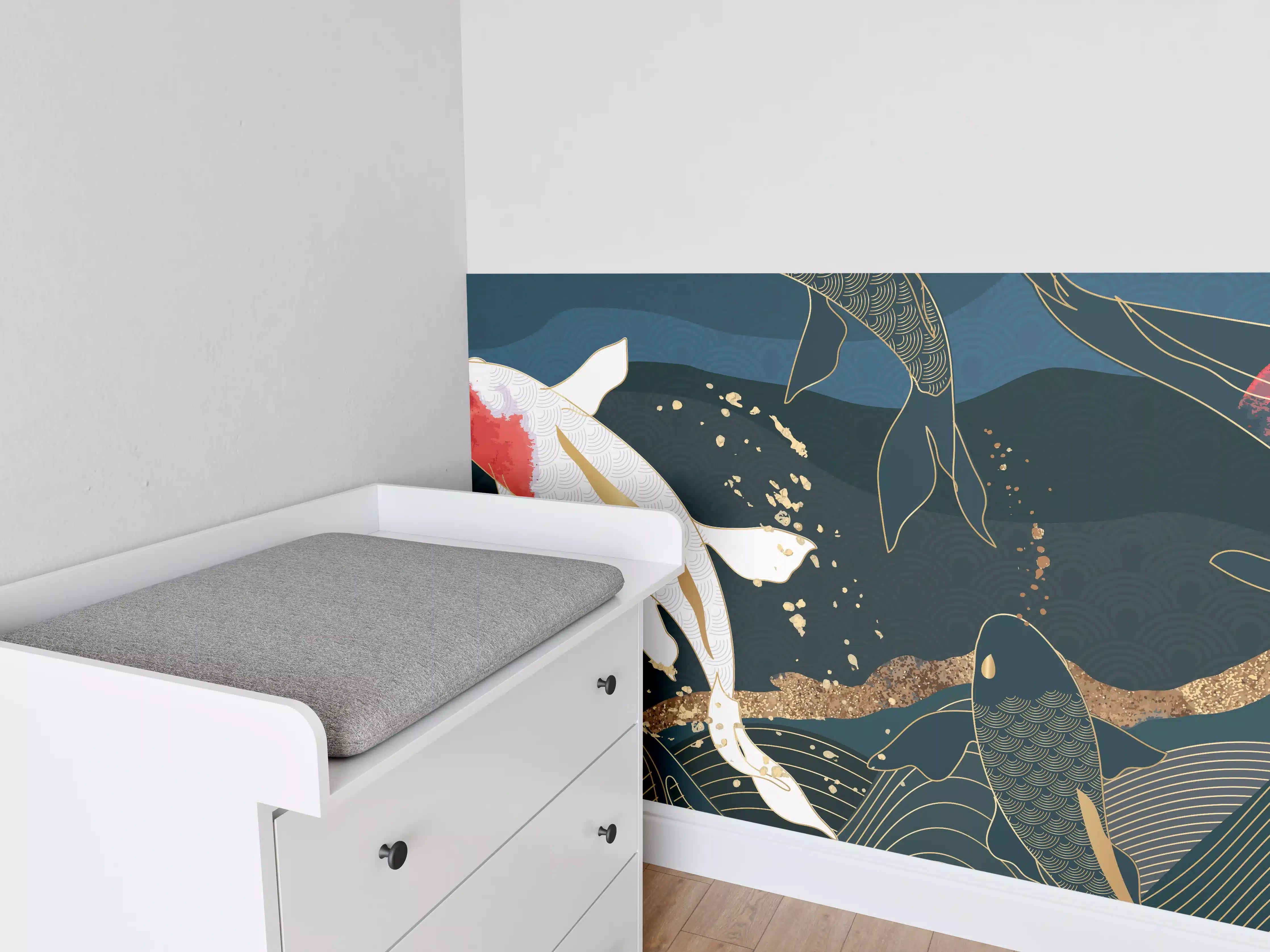 Babyzimmer Wandgestaltung - Koi-Fische im Wasser mit dunklem Hintergrund