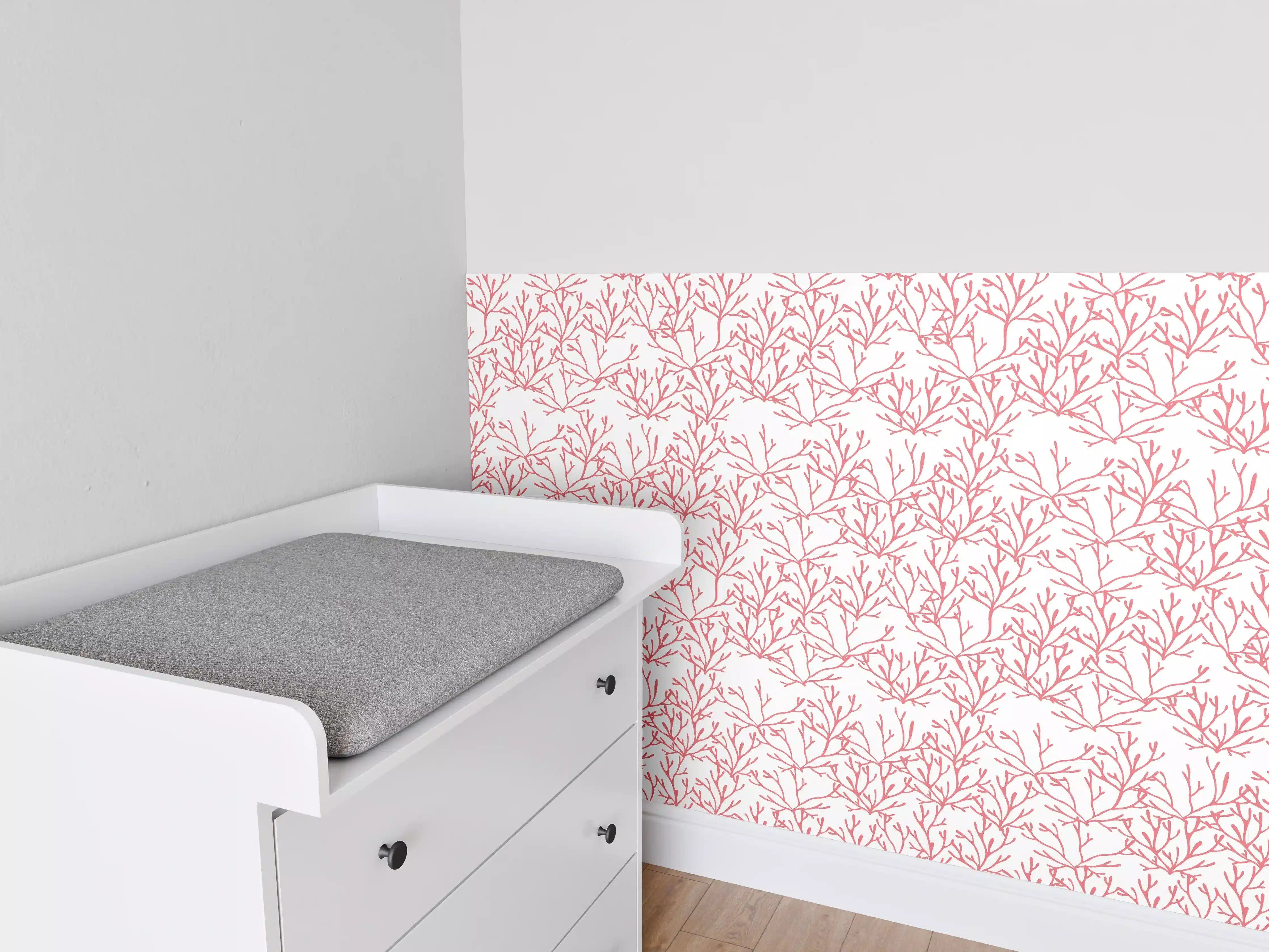 Babyzimmer Wandgestaltung - Korallenmuster Rosa auf Weiß