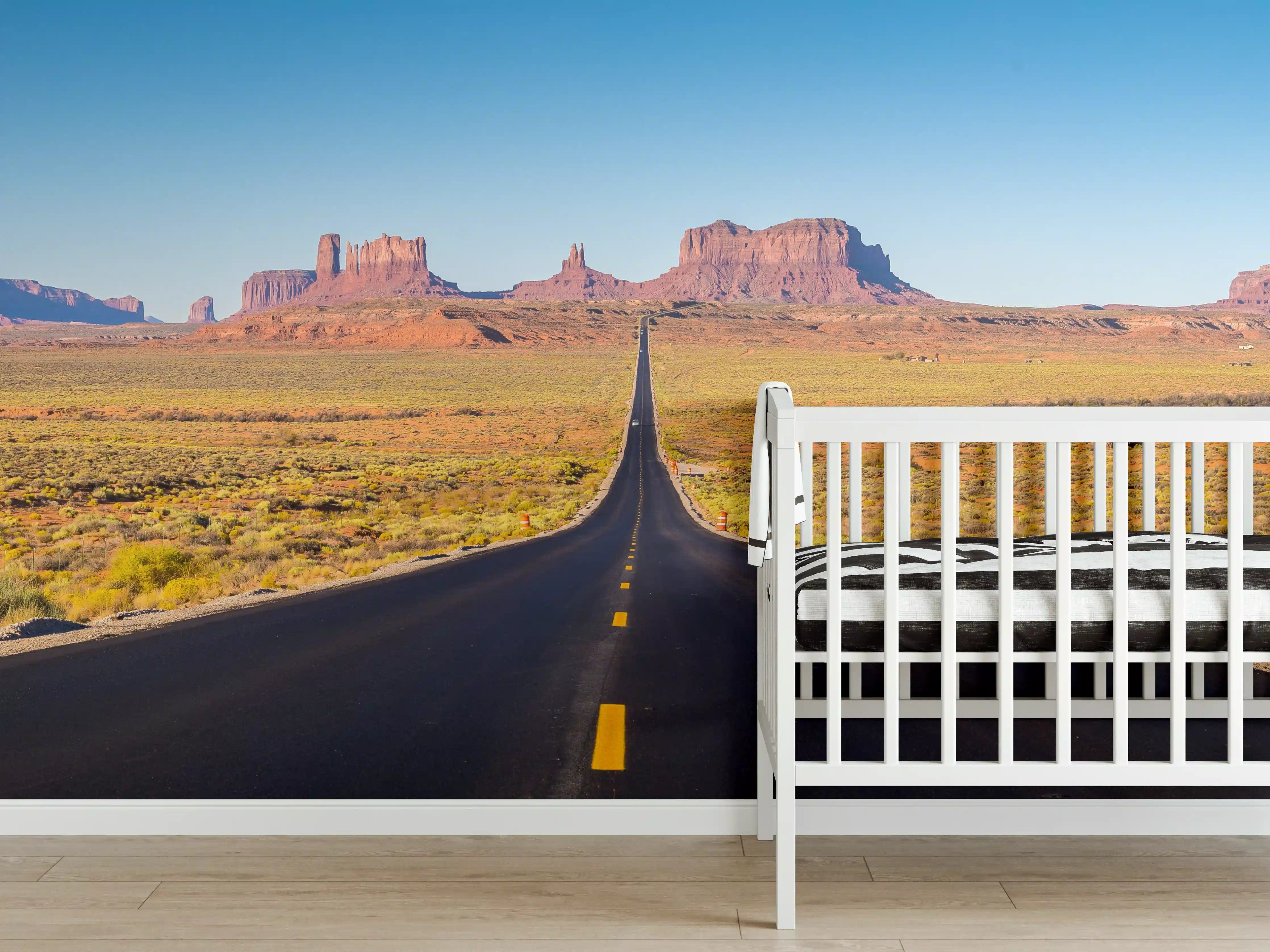 Babyzimmer Wandgestaltung - Lange Road in Wüstenlandschaft bei Sonnenlicht