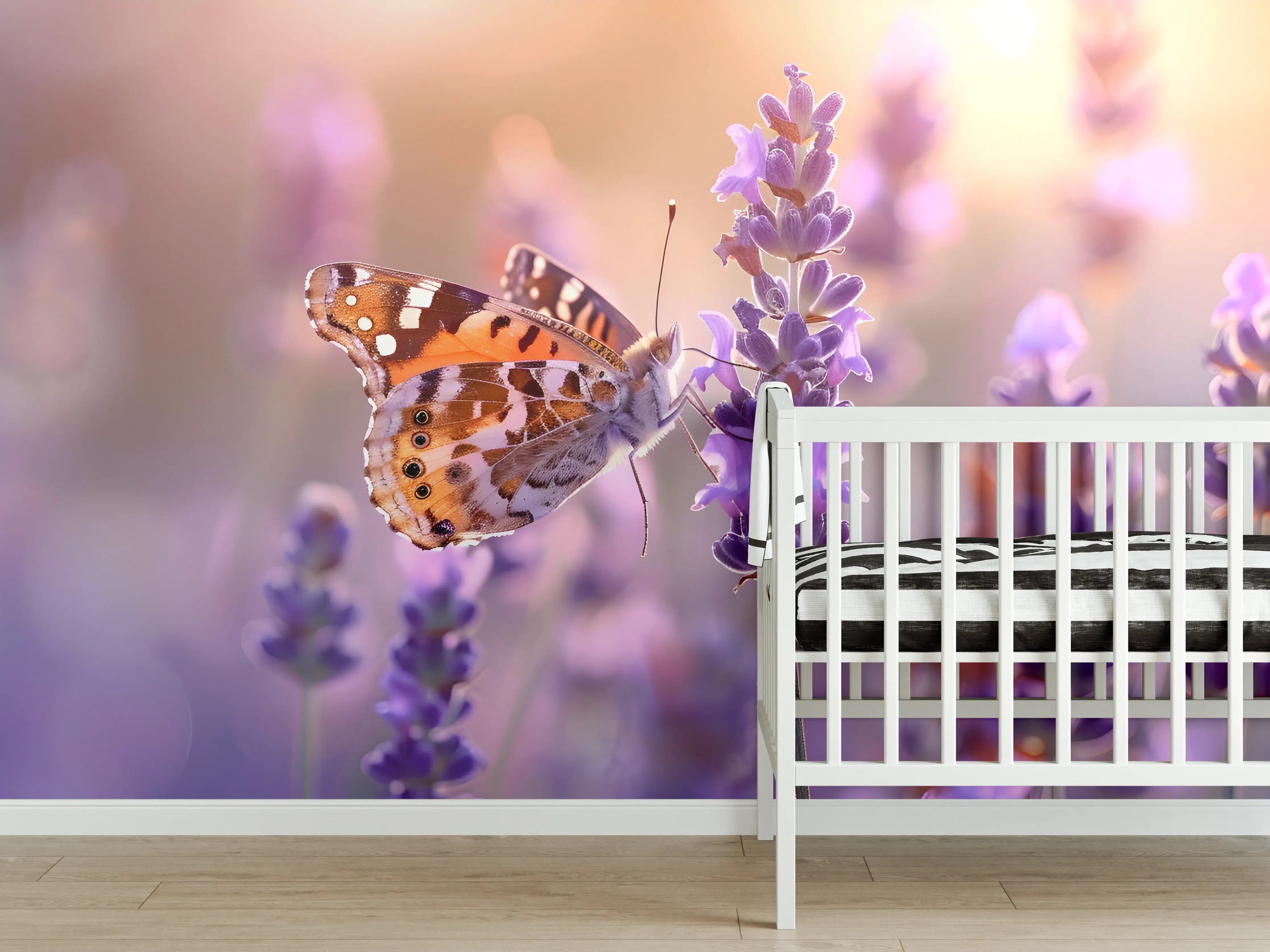 Babyzimmer Wandgestaltung - Lavendel-Schmetterling in Pastell
