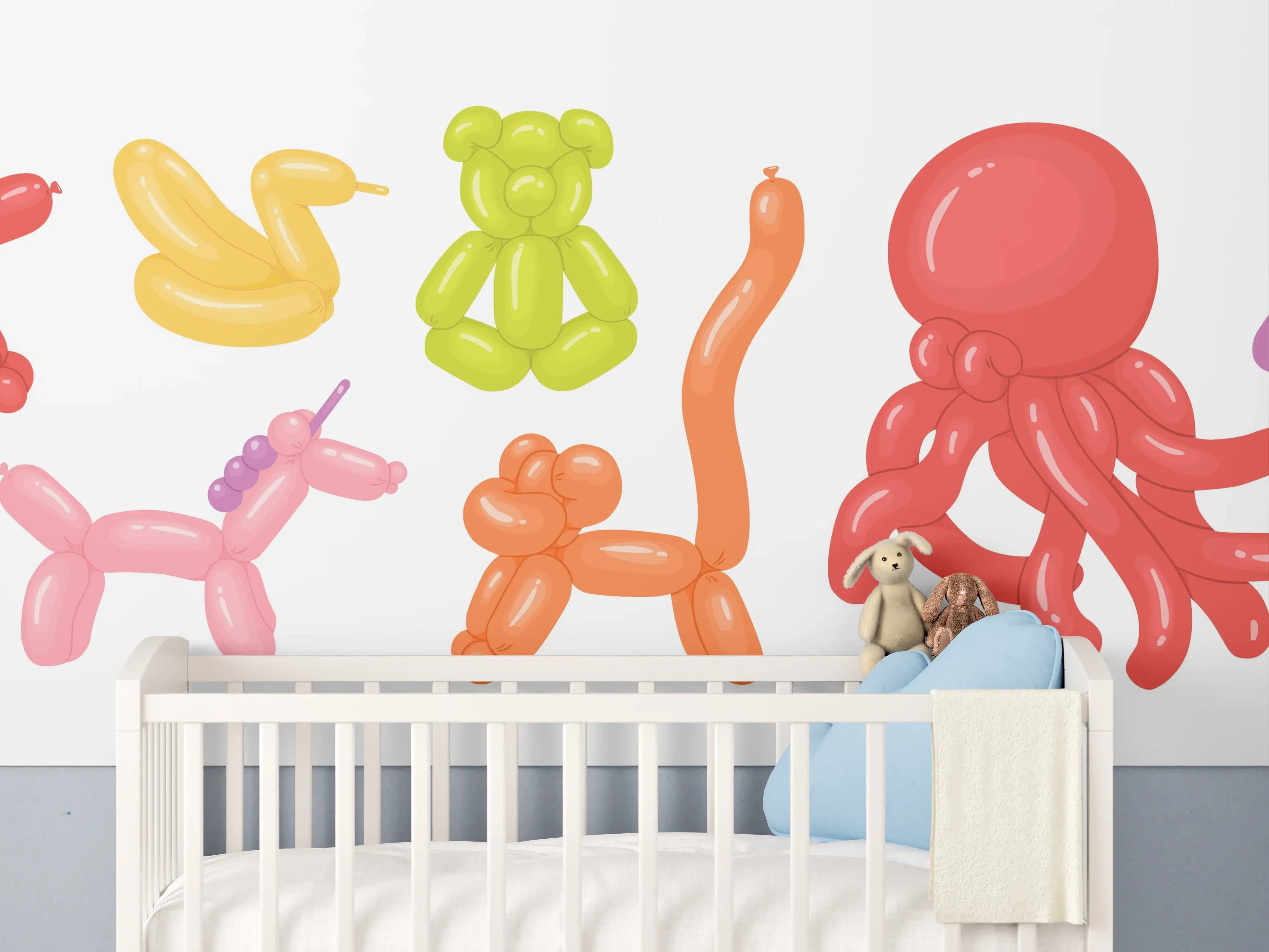Babyzimmer Wandgestaltung - Lebendige Ballon-Tiere in bunten Farben
