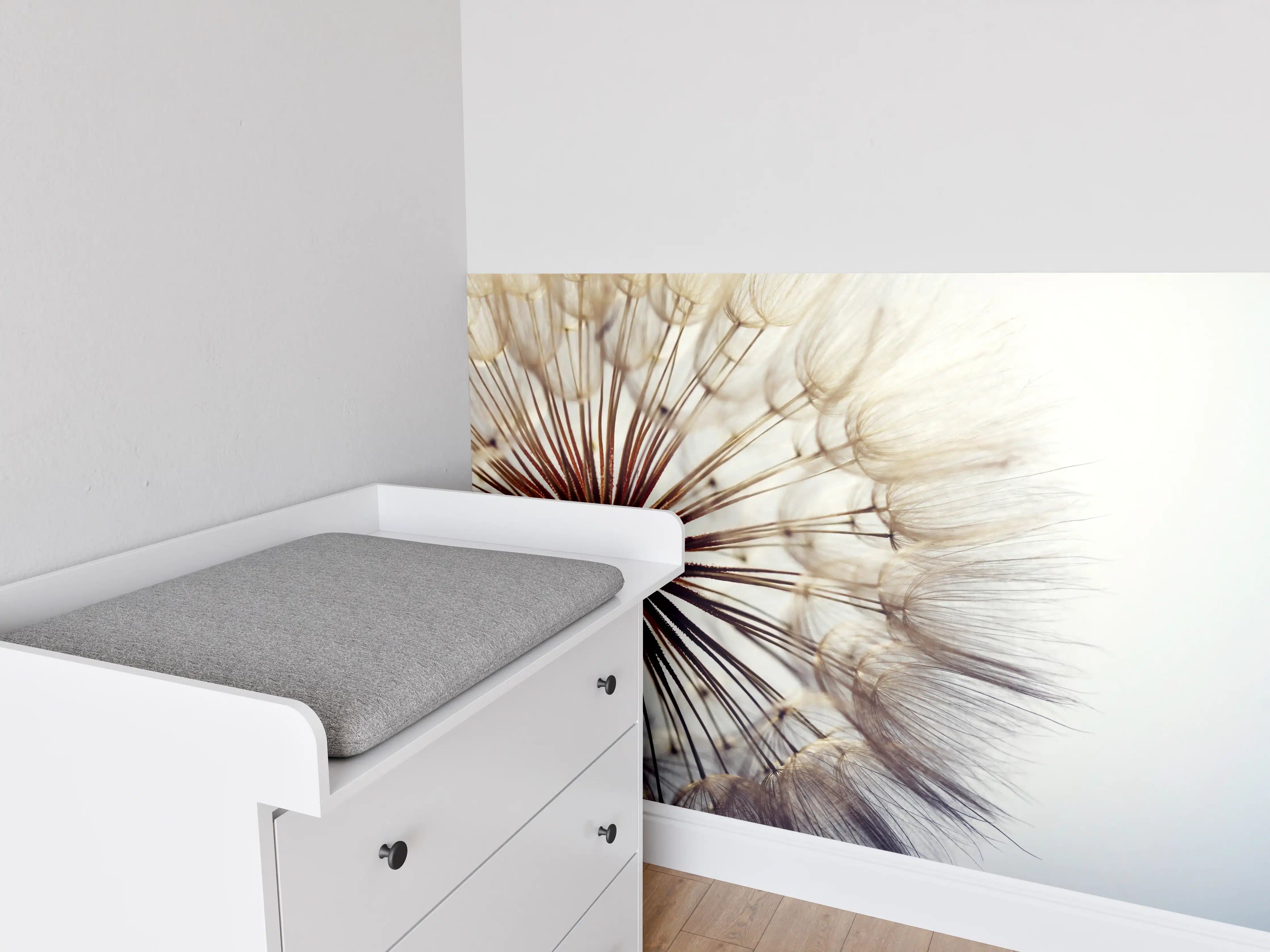 Babyzimmer Wandgestaltung - Leichte Pusteblumen mit zarter Frühlingsbrise