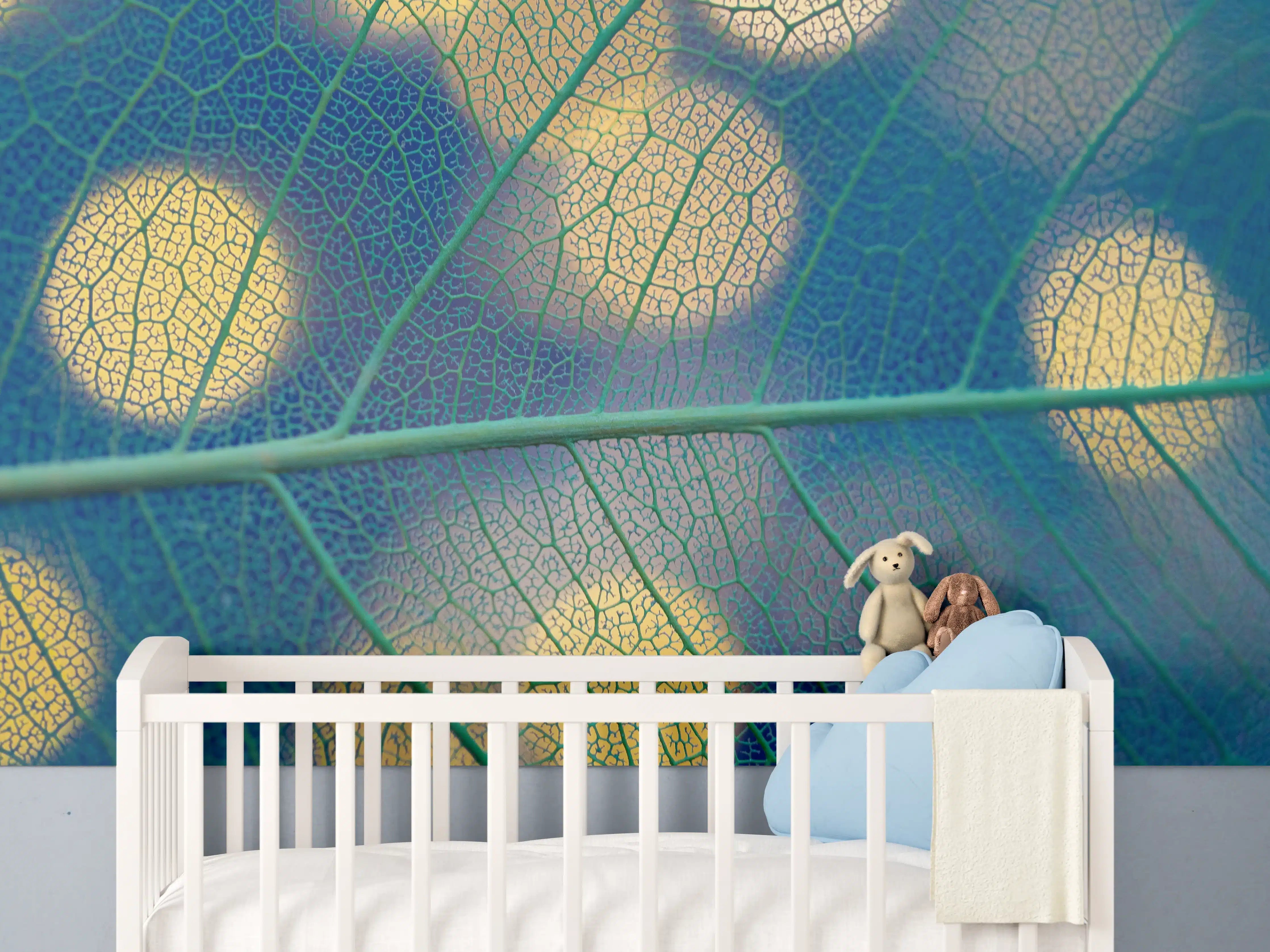 Babyzimmer Wandgestaltung - Leuchtende Blätter mit geometrischem Muster