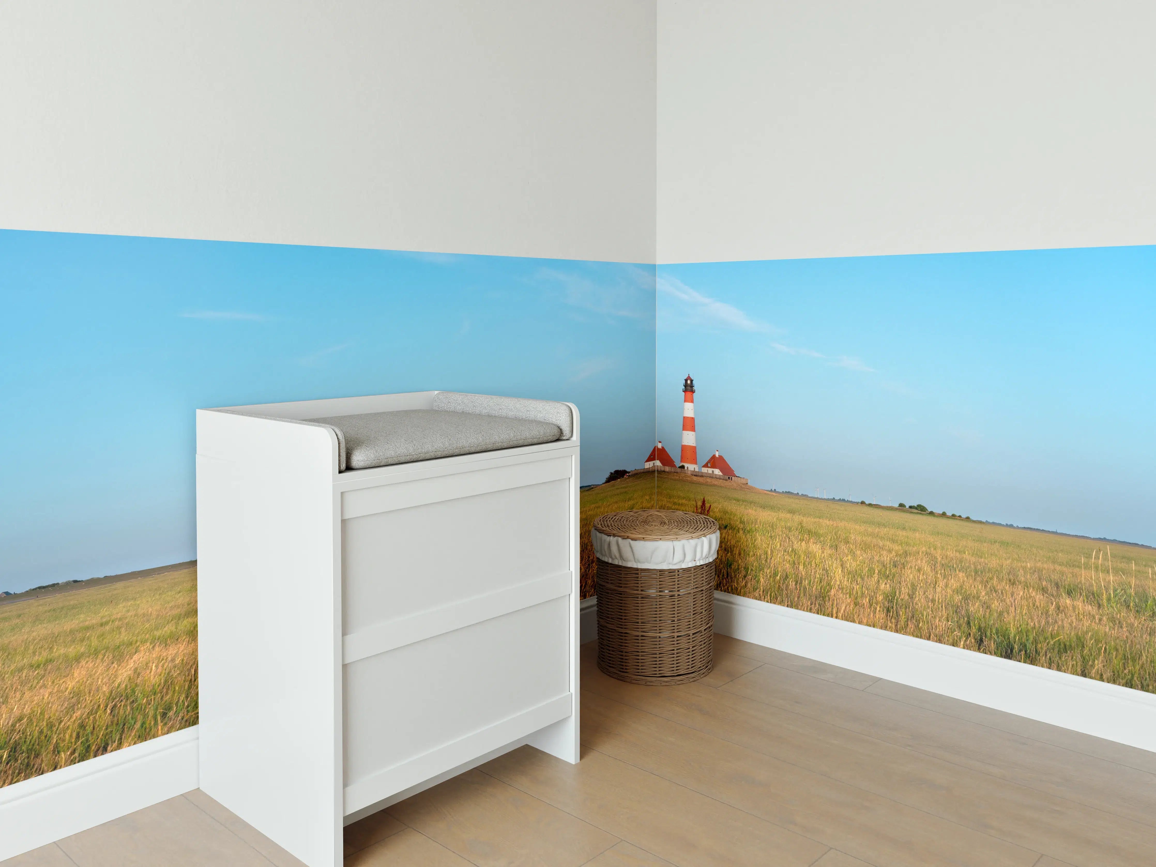 Babyzimmer Wandgestaltung - Leuchtturm im weiten Feld