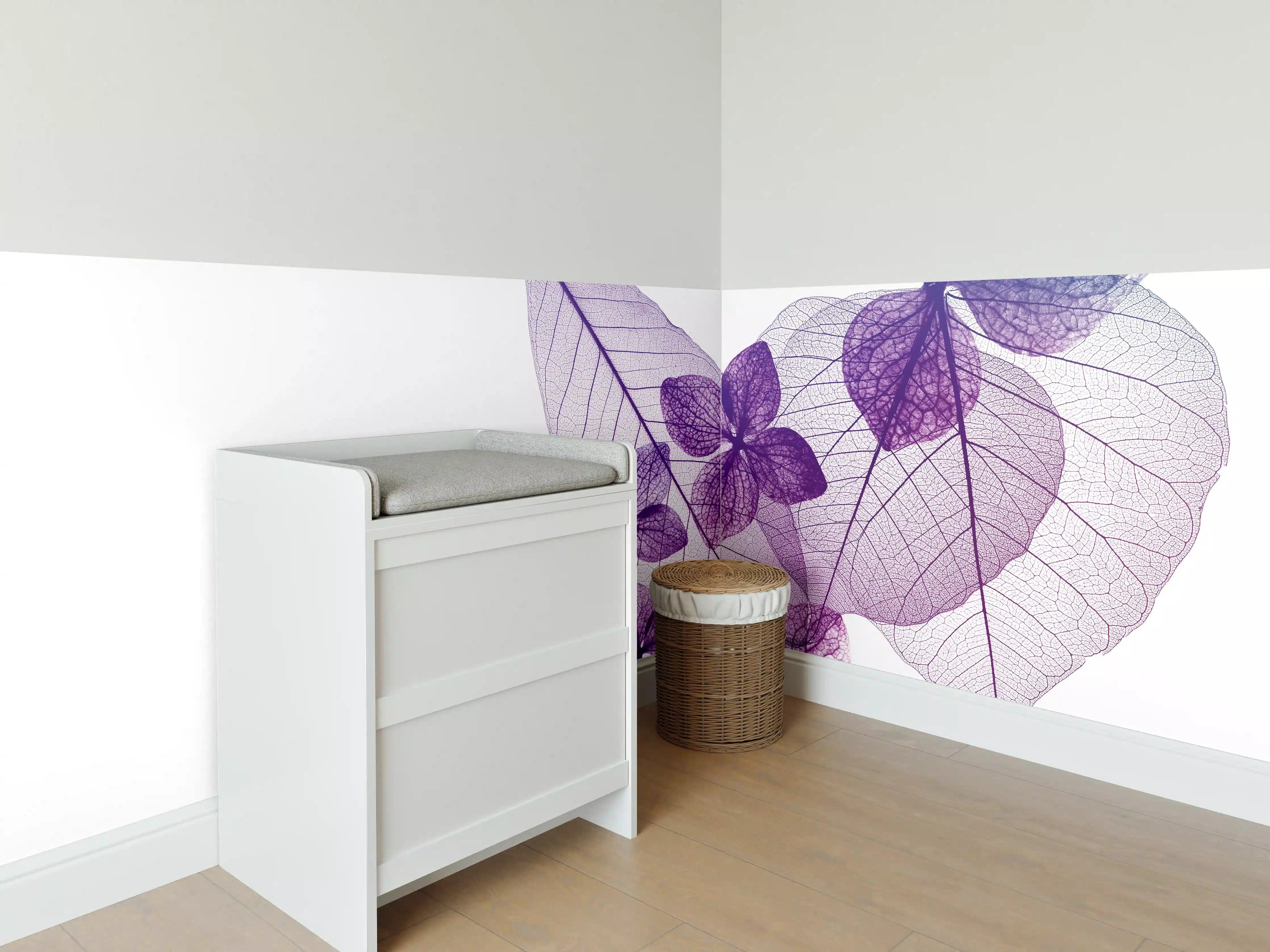 Babyzimmer Wandgestaltung - Lila Blattmuster Textur Makro