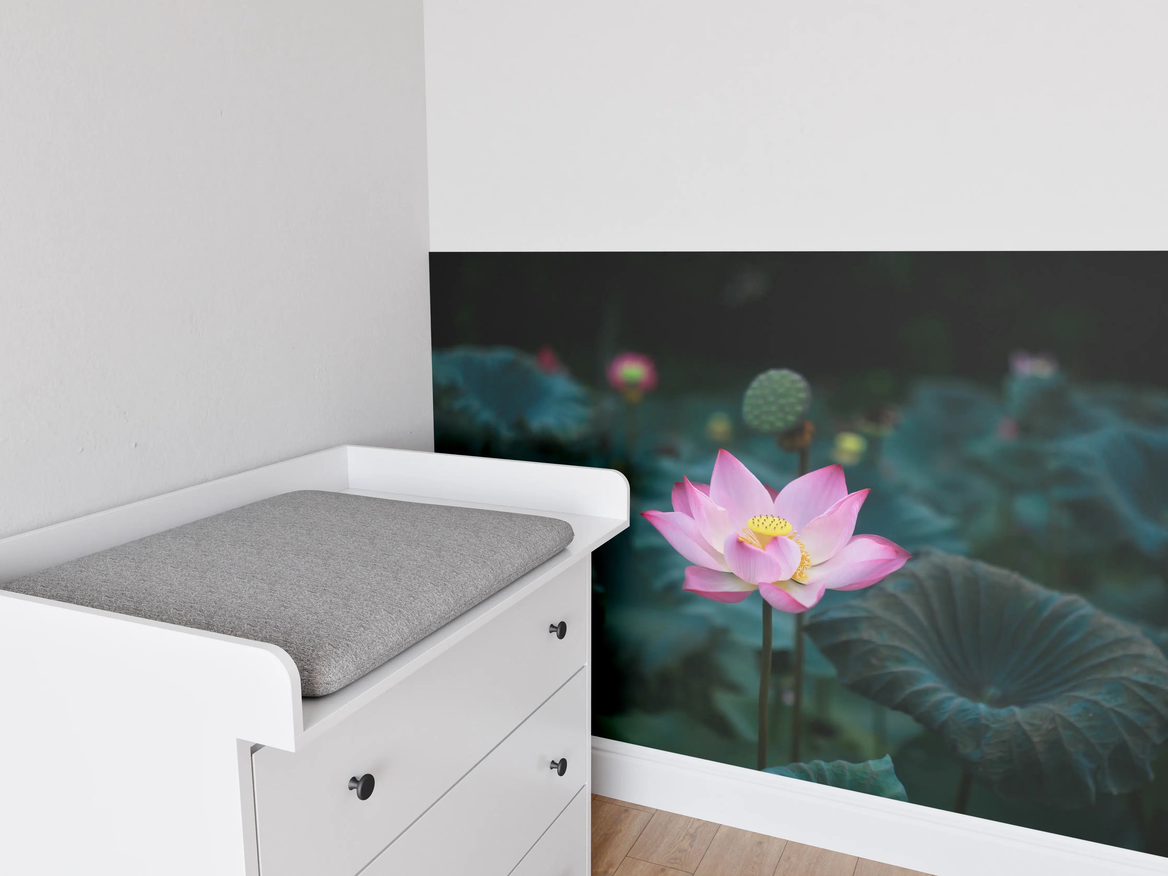 Babyzimmer Wandgestaltung - Lotosblume im Garten