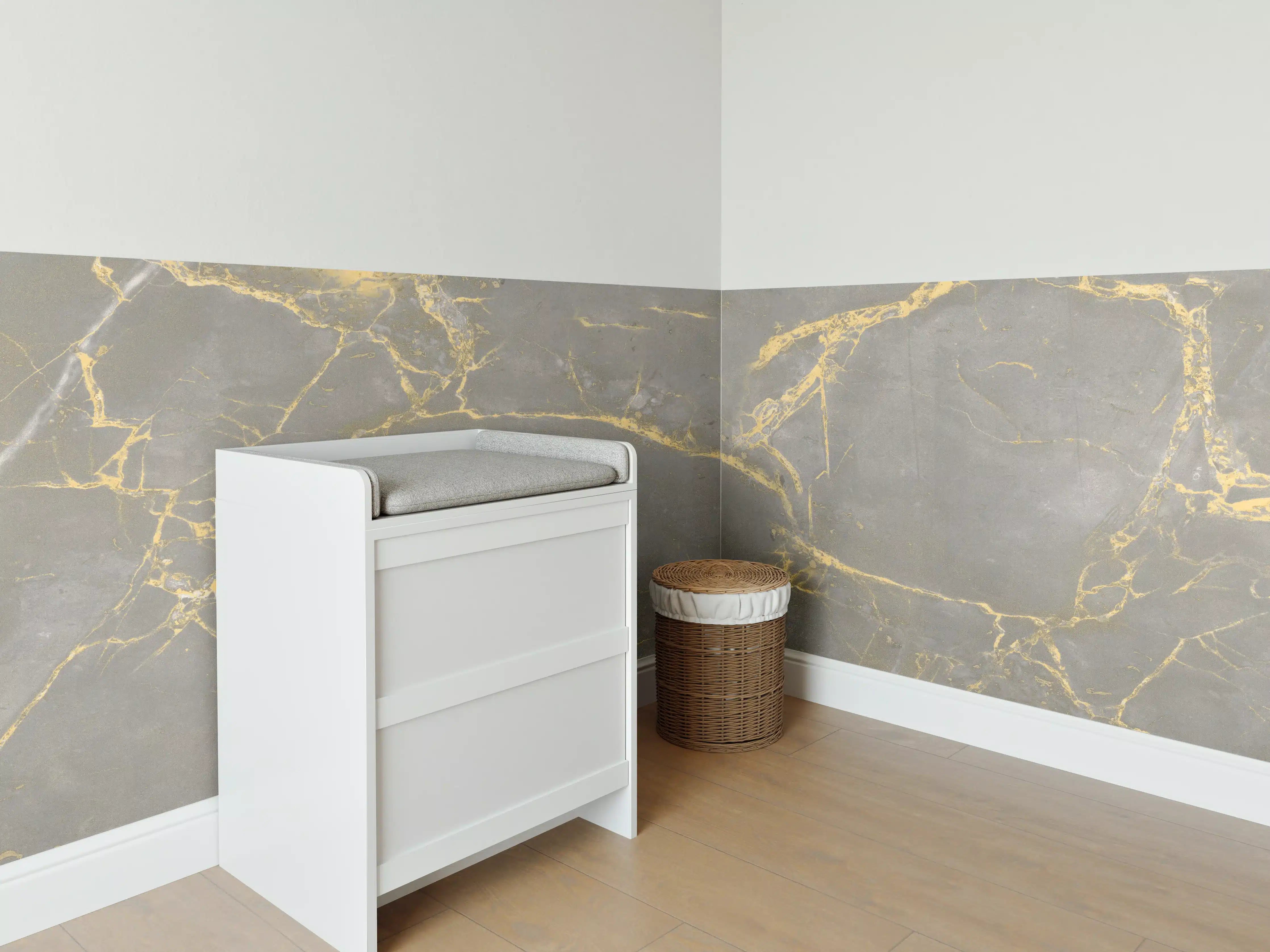 Babyzimmer Wandgestaltung - Luxuriöse Goldmarmor-Textur