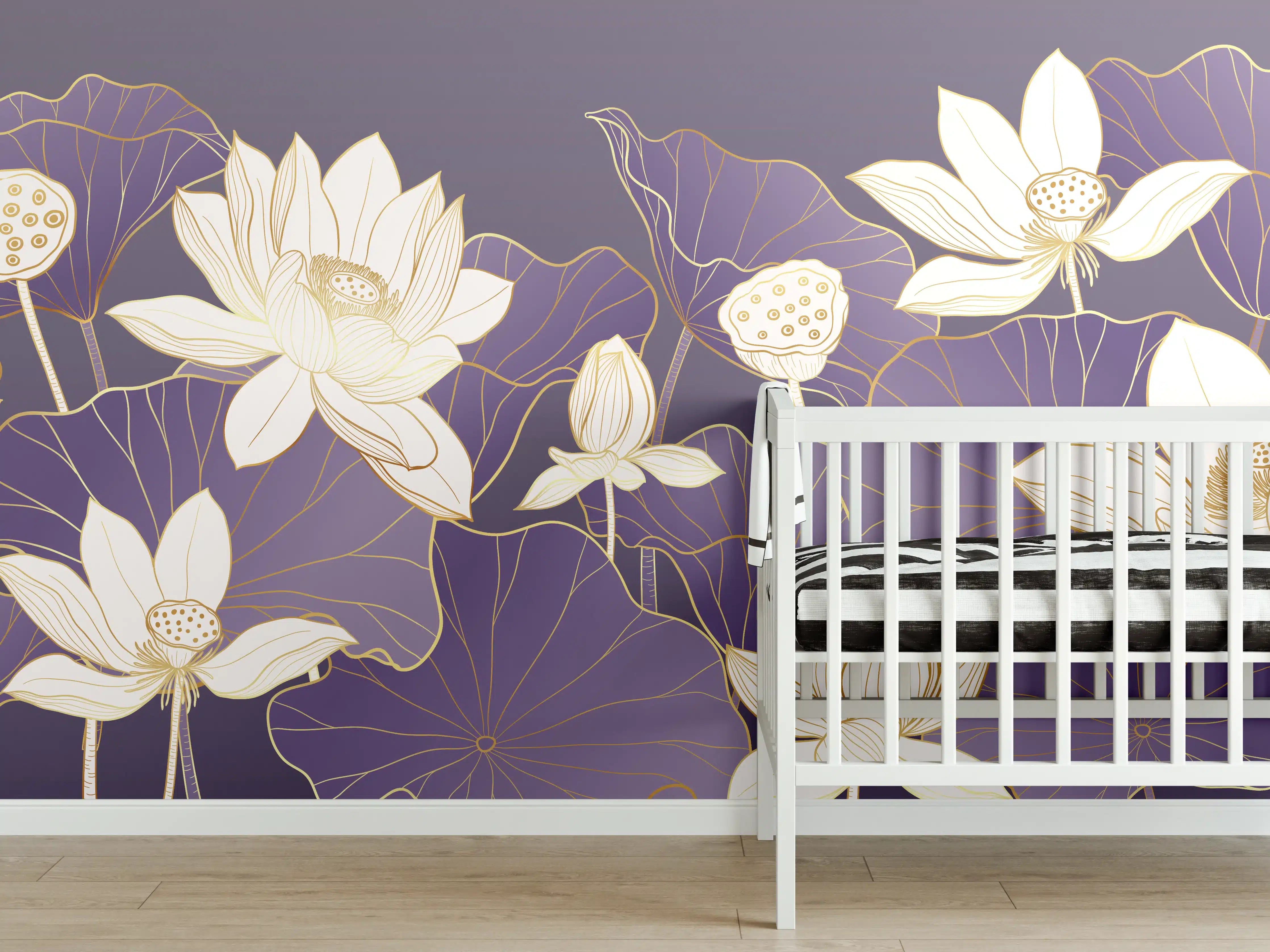 Babyzimmer Wandgestaltung - Luxuriöse weiße Lotusblumen auf lila Hintergrund