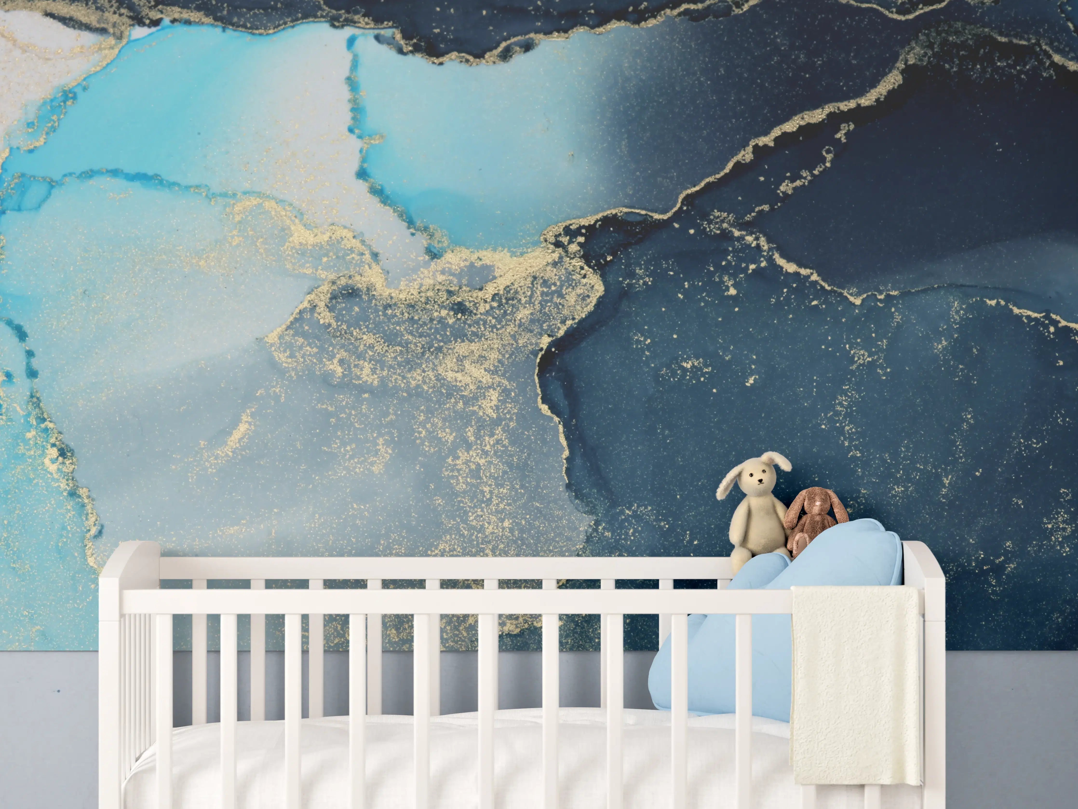 Babyzimmer Wandgestaltung - Luxus-Weiße und Blaue Marmor-Textur mit Goldakzenten