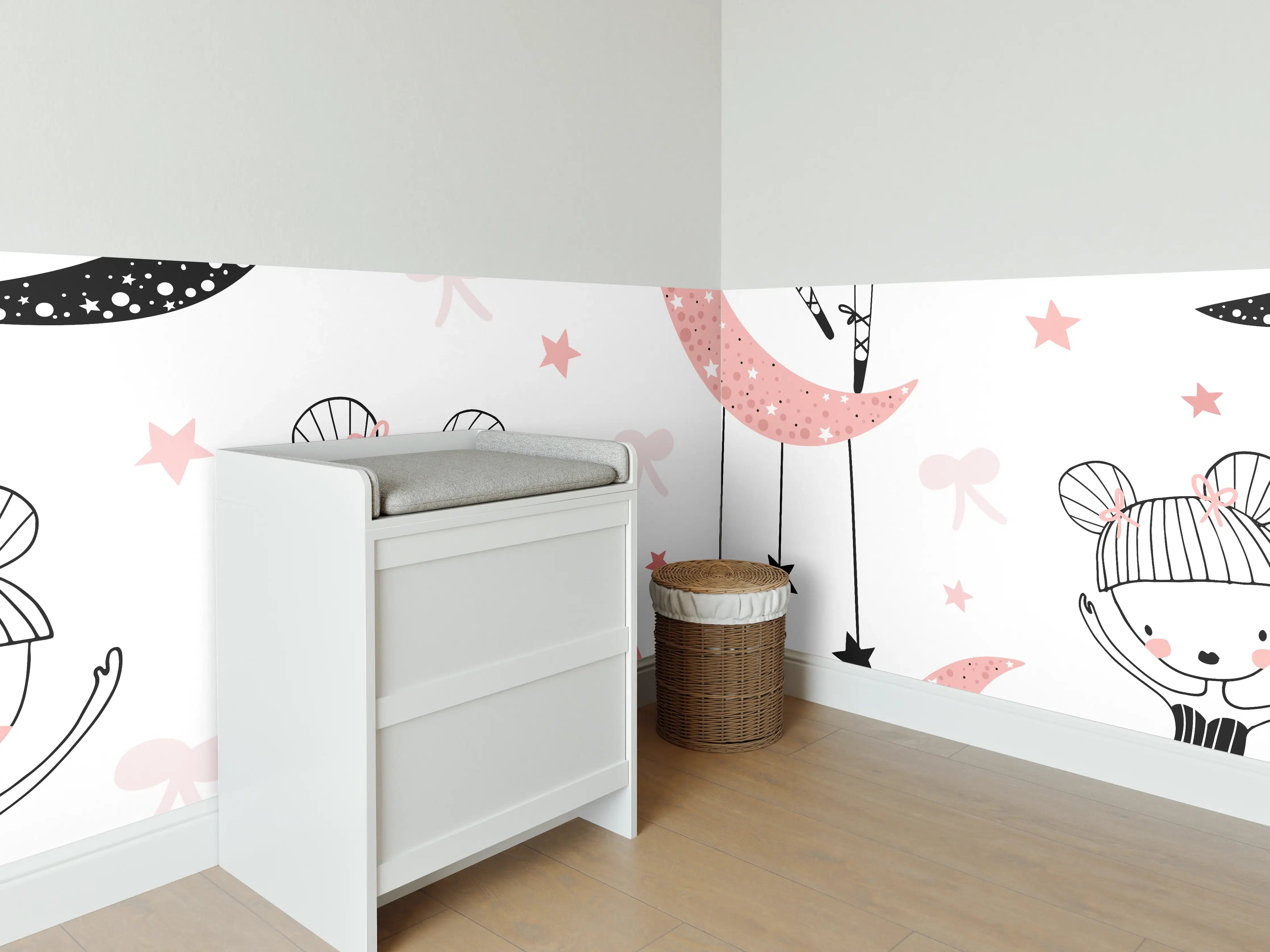 Babyzimmer Wandgestaltung - Mädchen auf Mond mit Sternen und Bällen