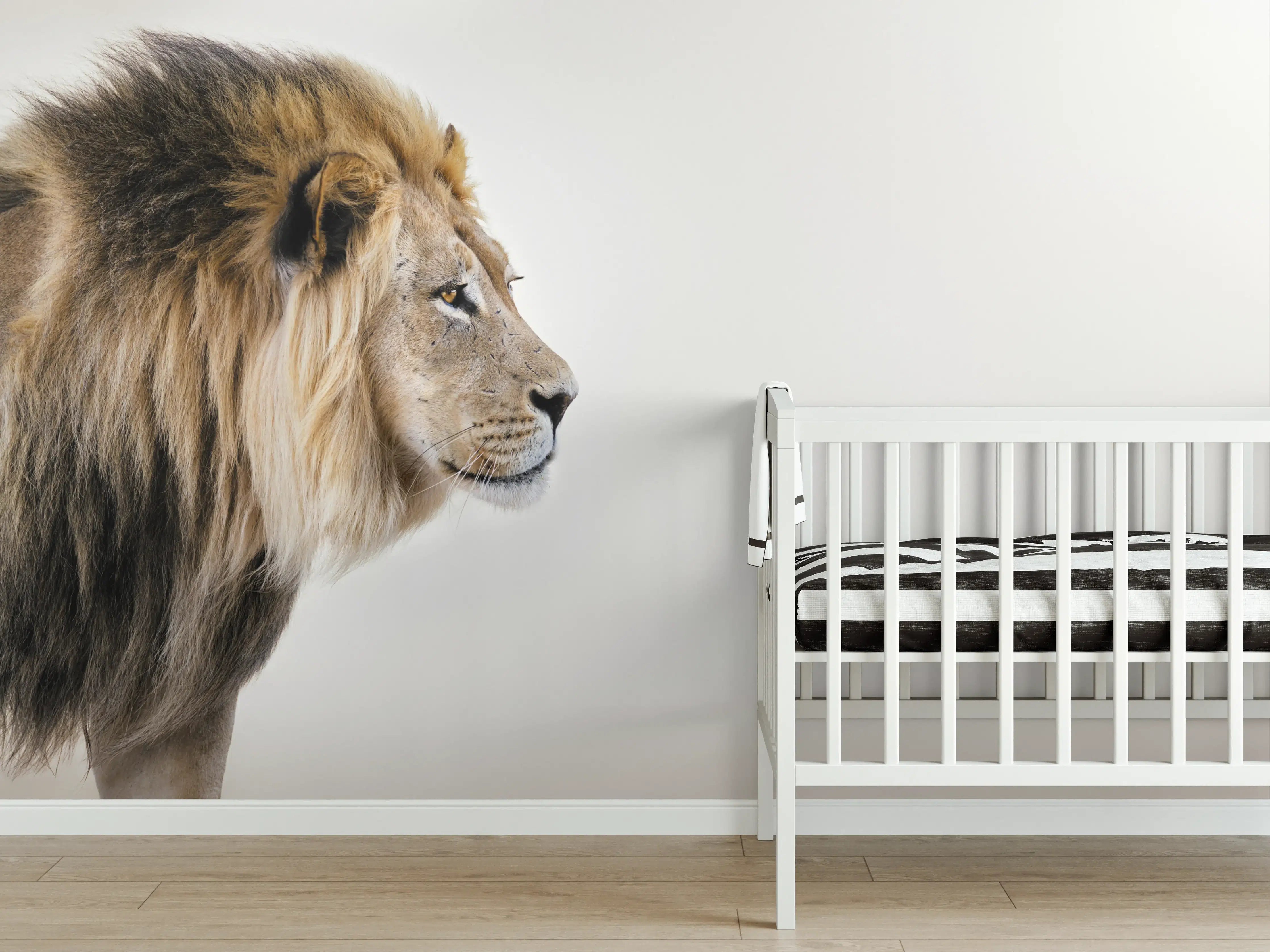 Babyzimmer Wandgestaltung - Majestätischer Löwe in Nahaufnahme