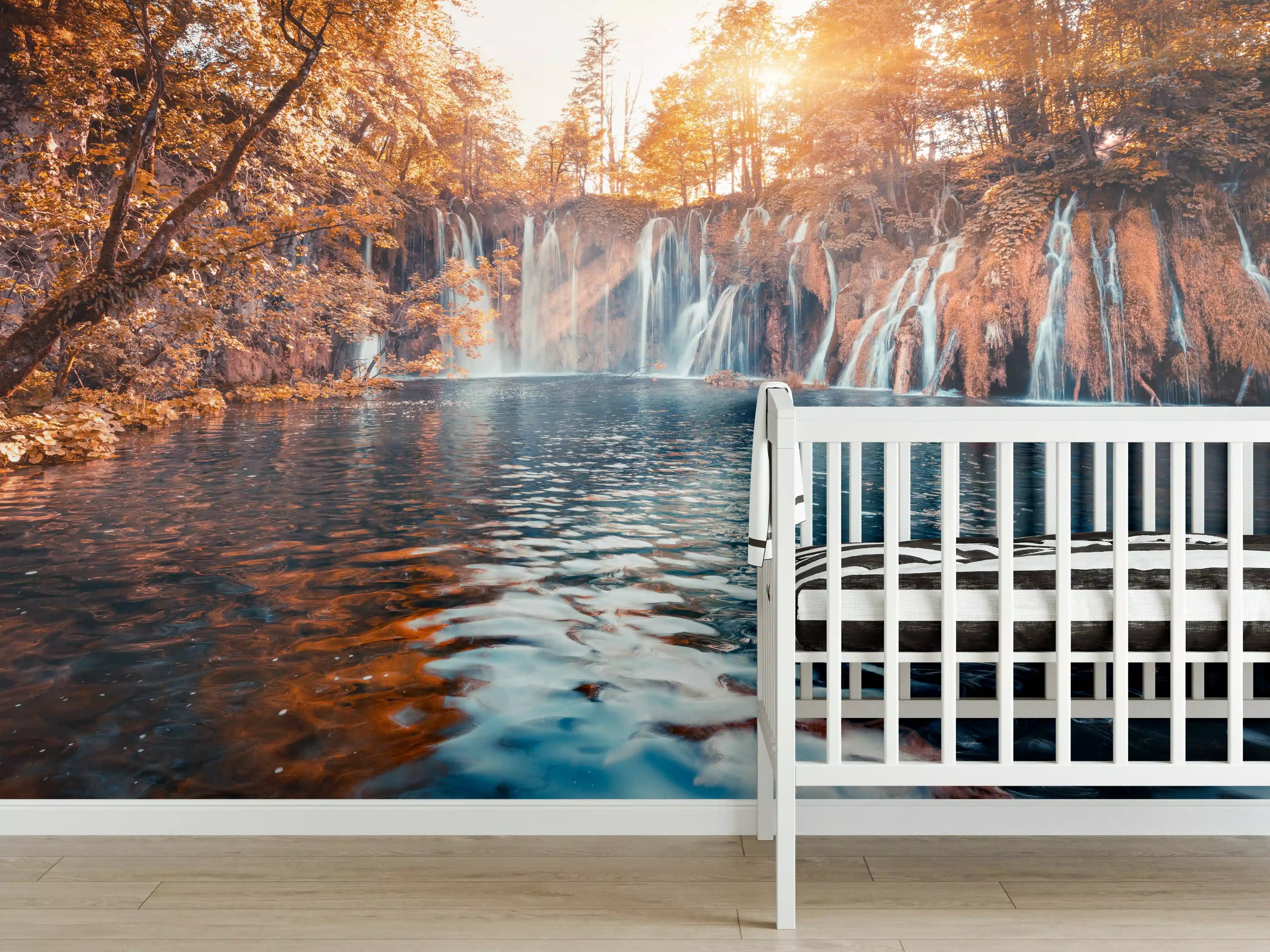 Babyzimmer Wandgestaltung - Majestätischer Wasserfall in Herbstfarben