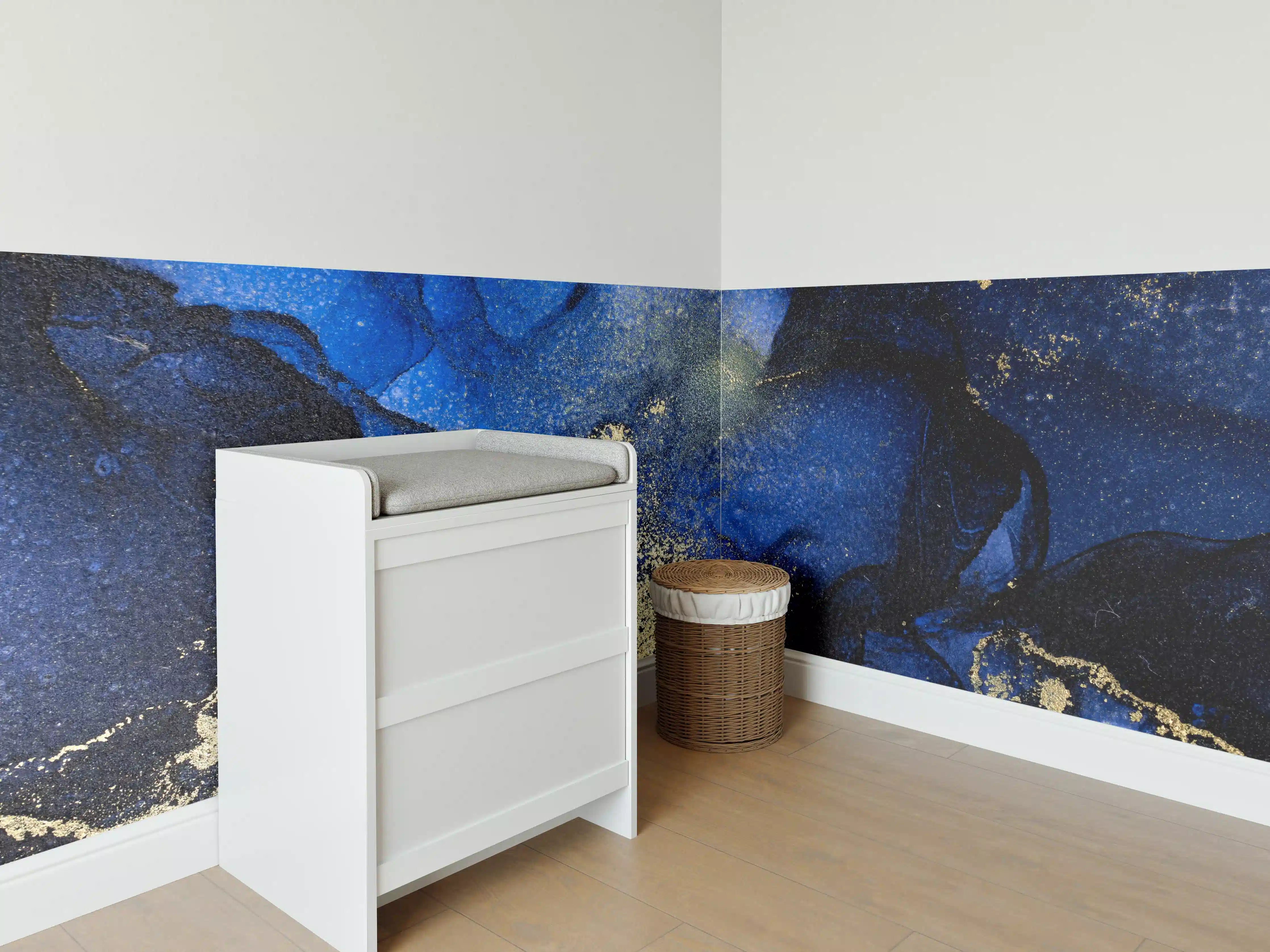 Babyzimmer Wandgestaltung - Marmor Wandtextur - Flüssigmalerei