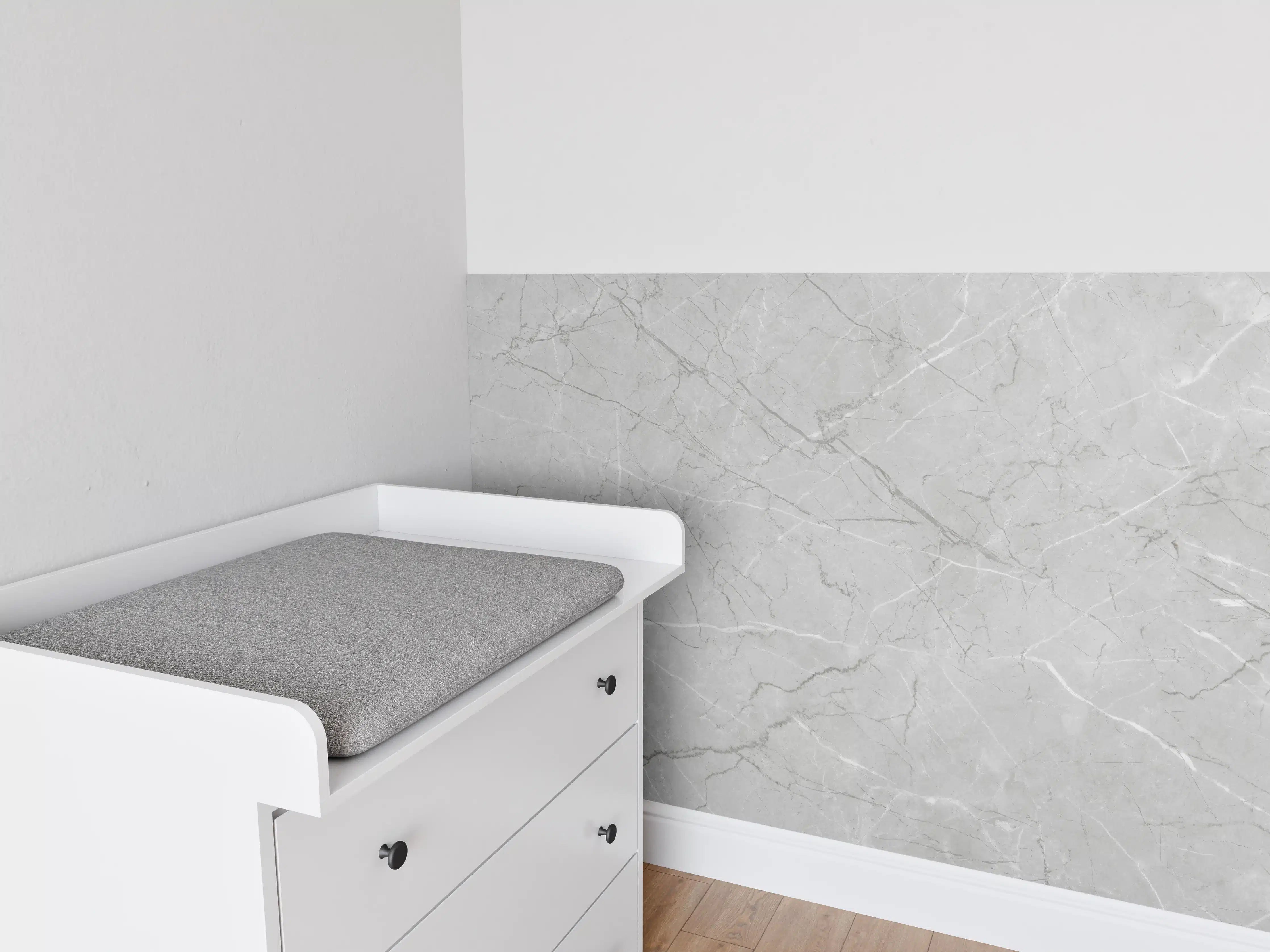 Babyzimmer Wandgestaltung - Minimalistische Marmorfläche in Weiß und Grau
