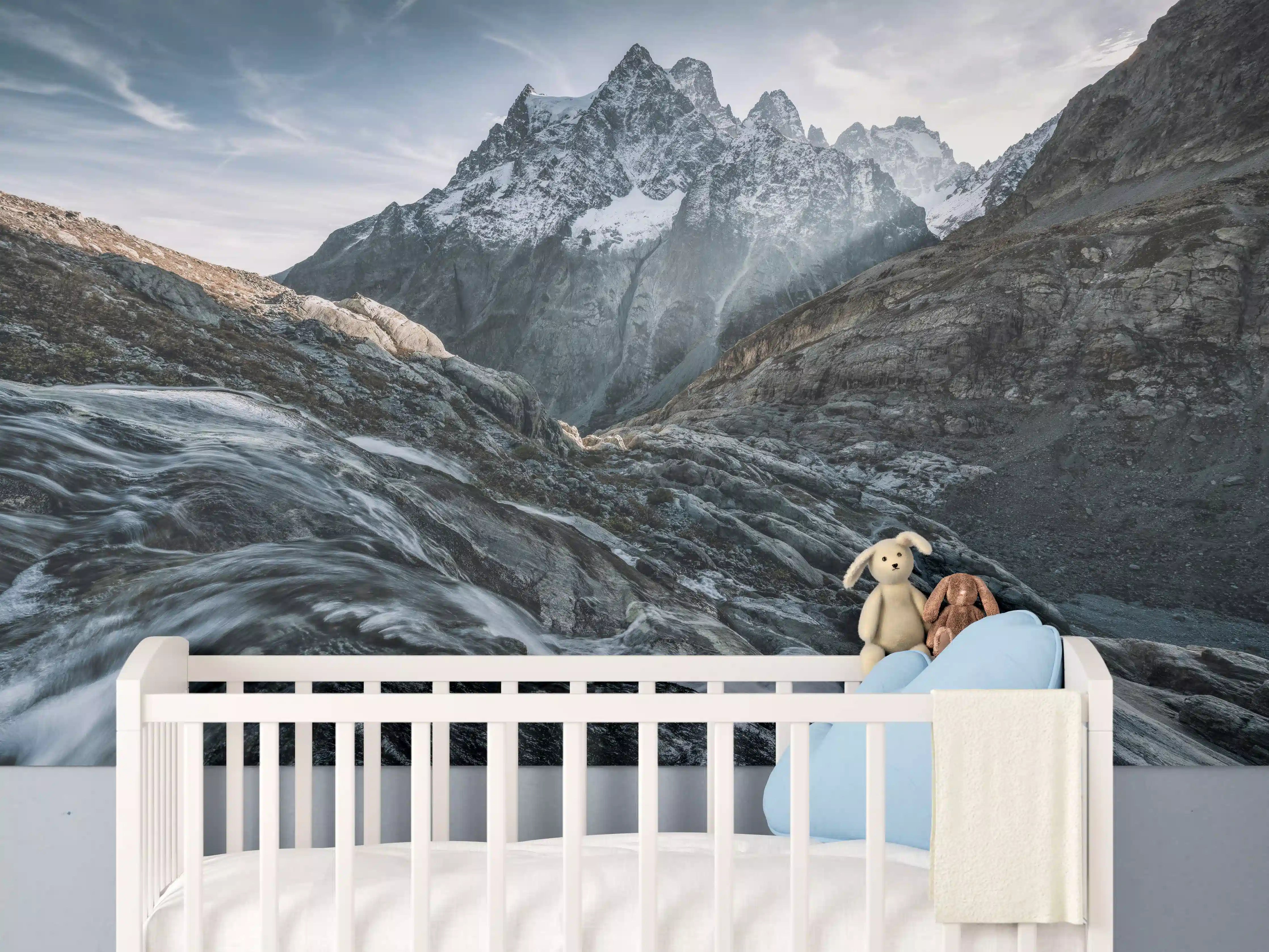 Babyzimmer Wandgestaltung - Monochrome Berglandschaft