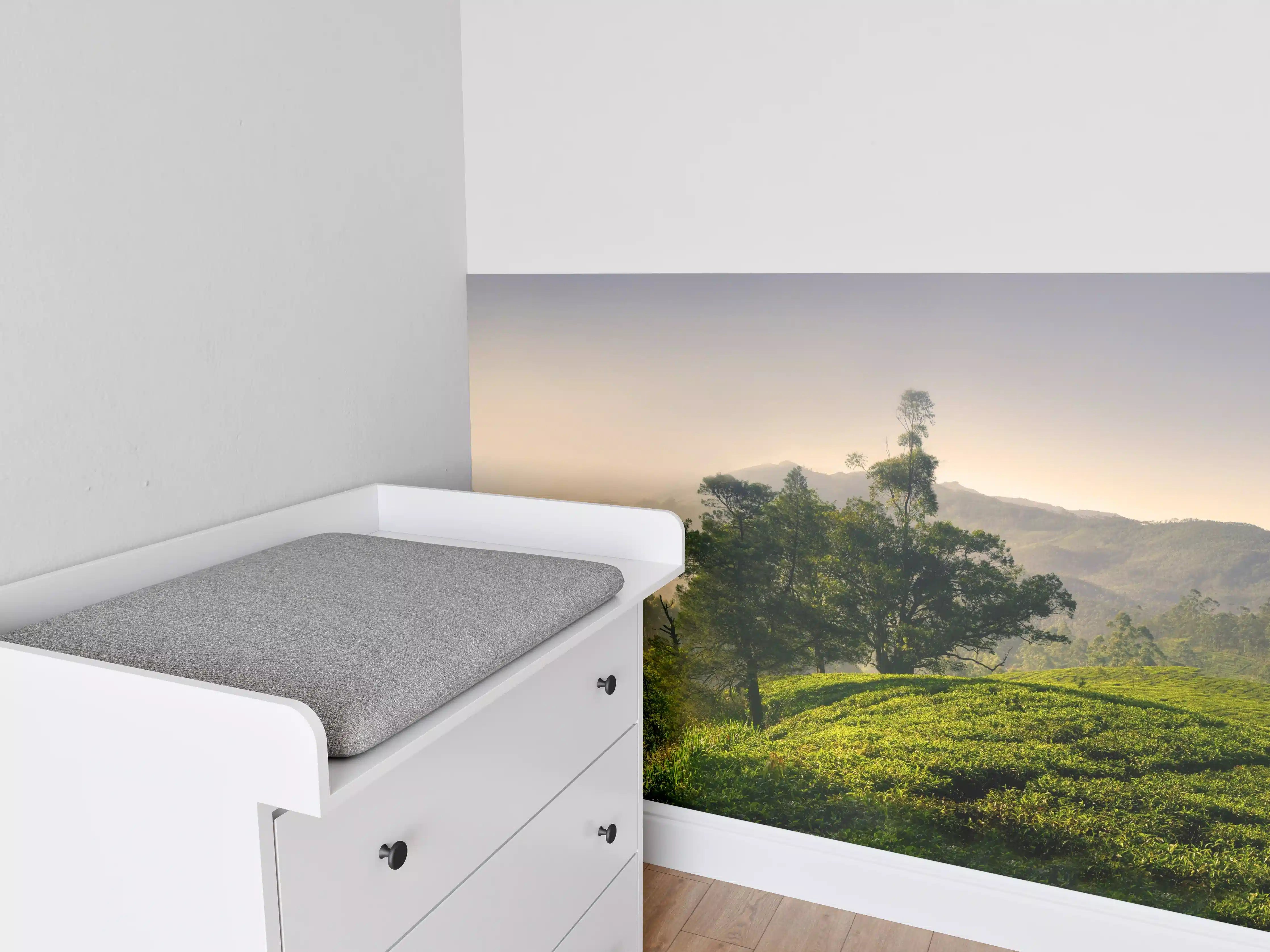 Babyzimmer Wandgestaltung - Morgendliche Grauhügel bei Sonnenaufgang