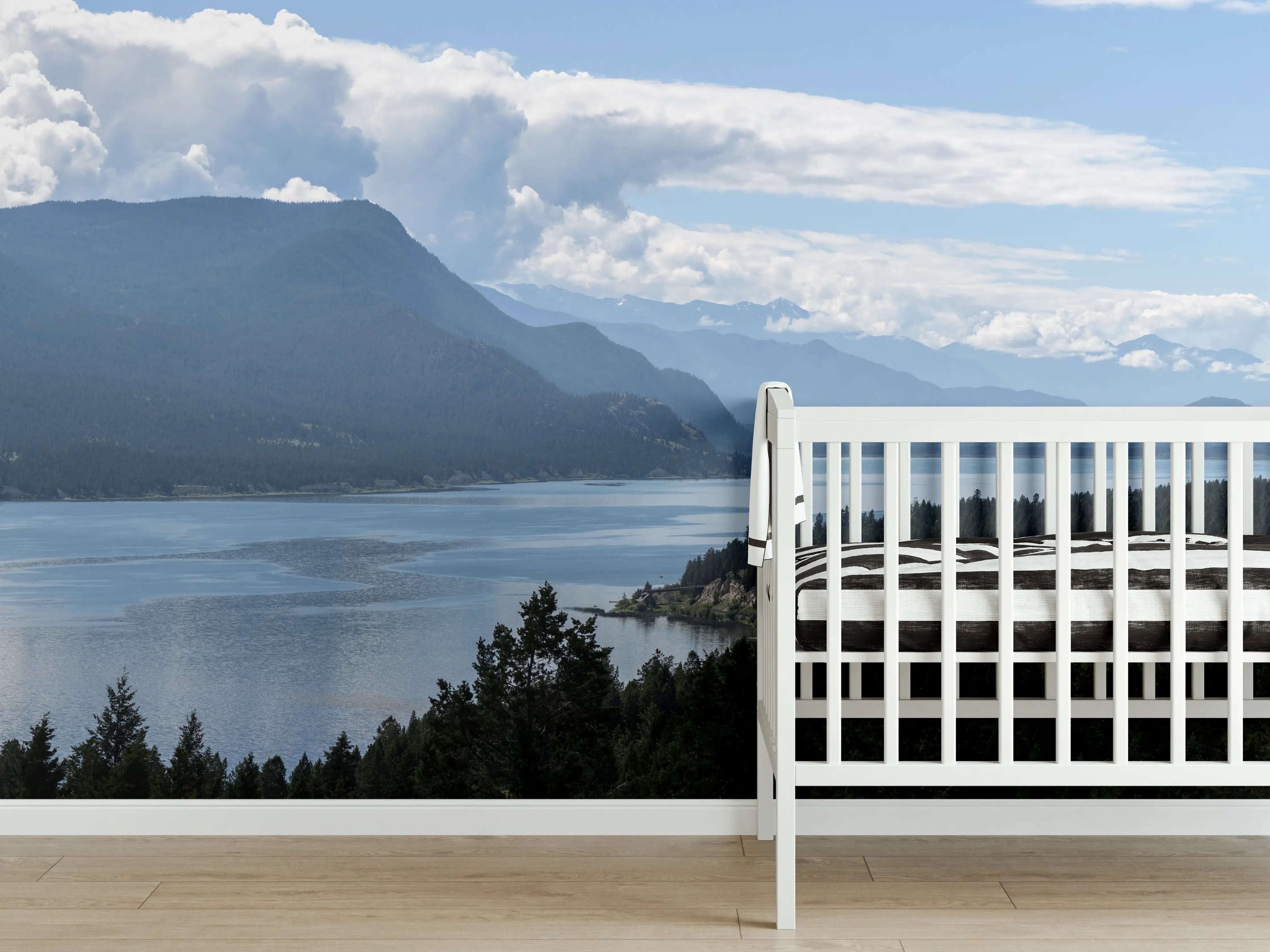 Babyzimmer Wandgestaltung - Morgennebel über den Gipfeln des Fairmont Ridge