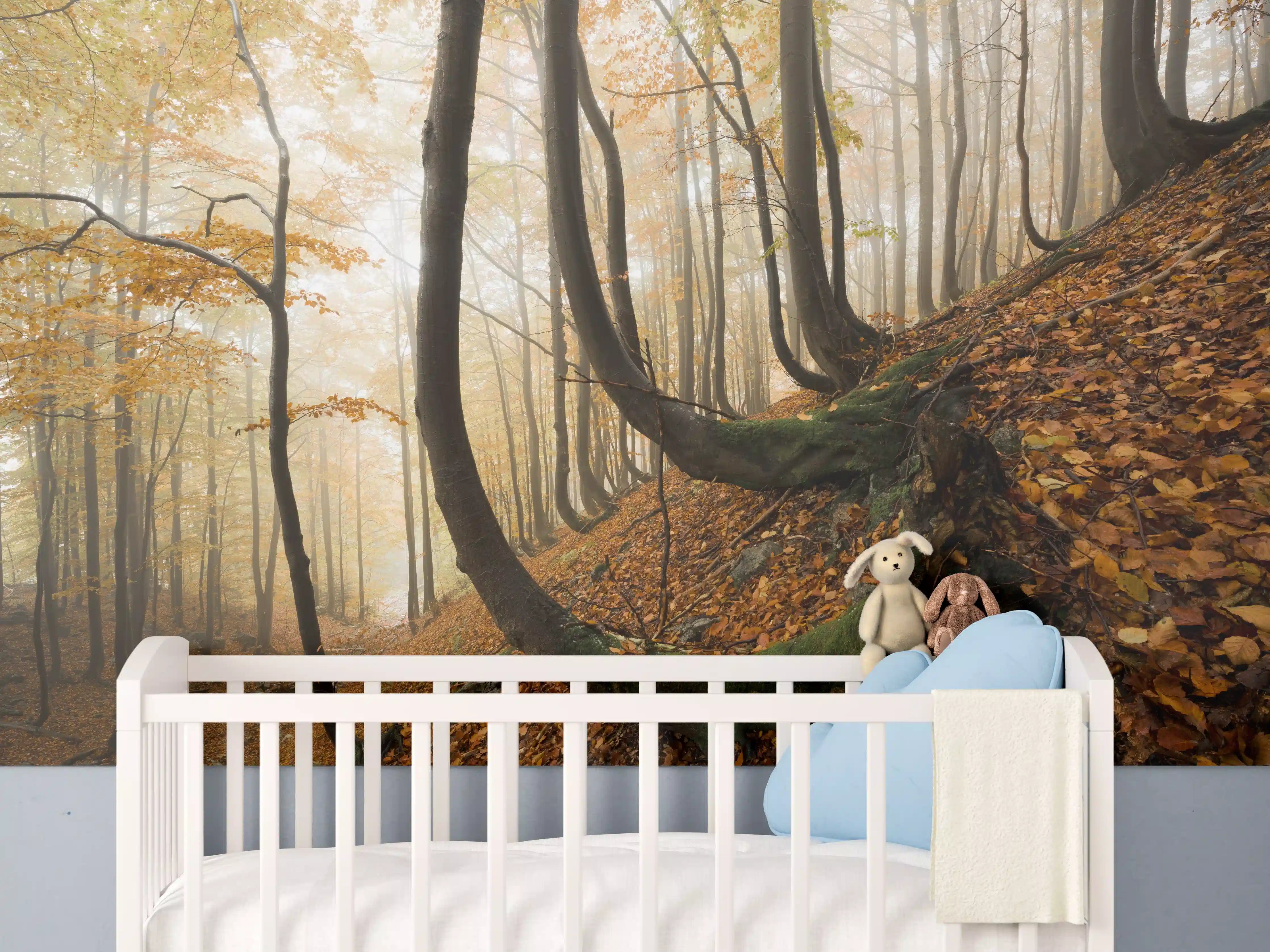 Babyzimmer Wandgestaltung - Mystischer Wald im Herbst