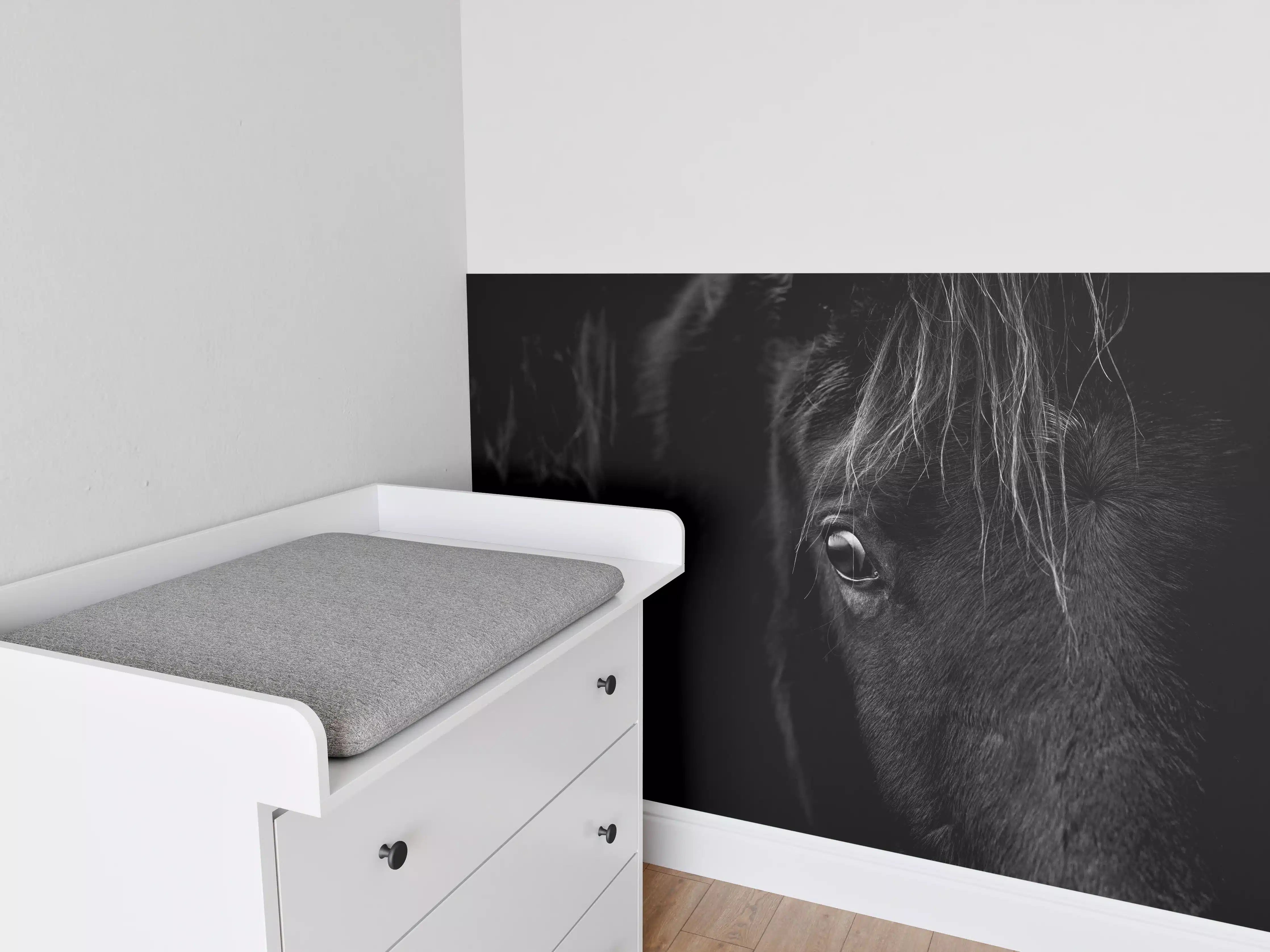 Babyzimmer Wandgestaltung - Nahaufnahme - Pferdekopf