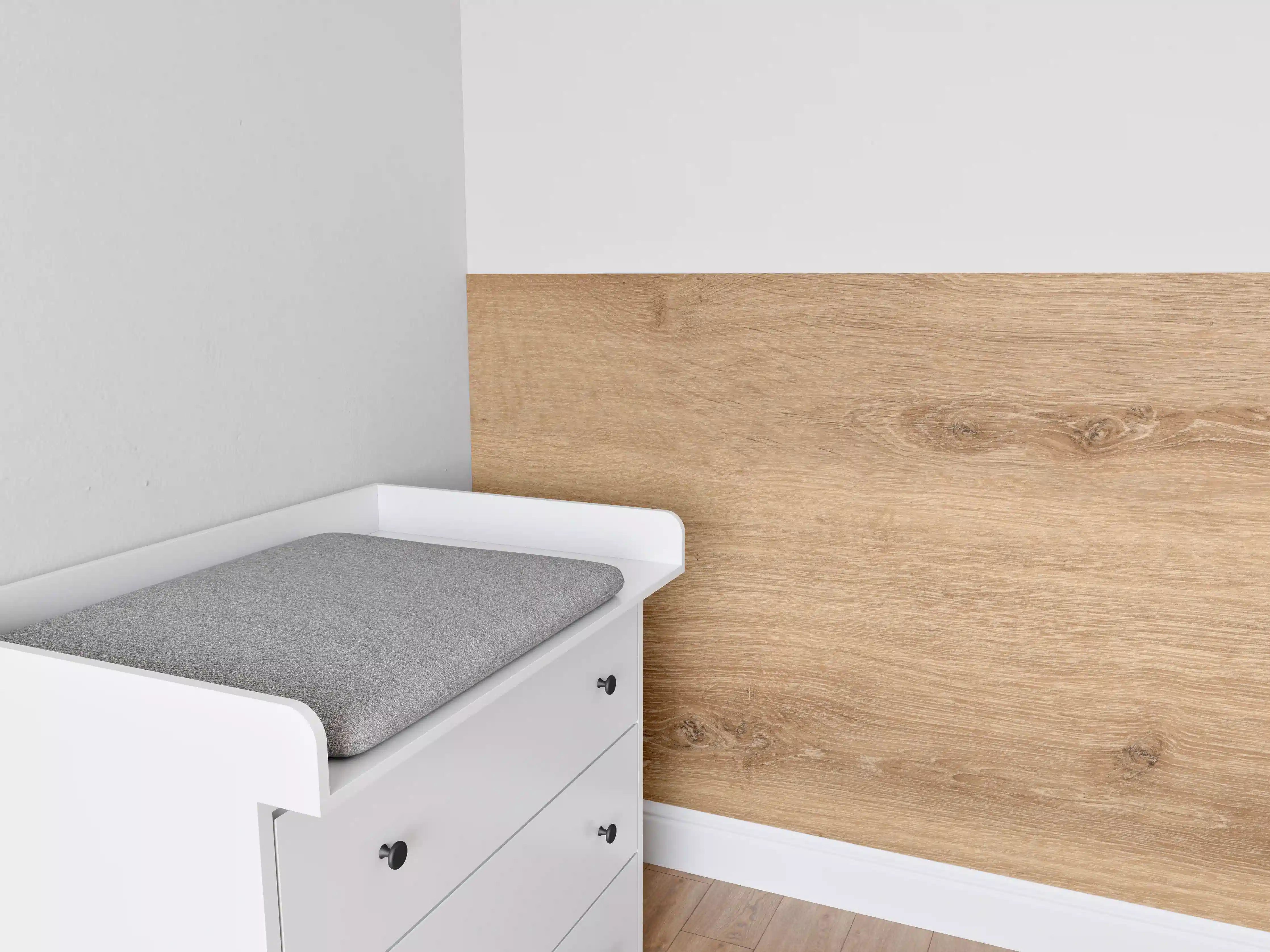Babyzimmer Wandgestaltung - Natürliche Bambusholz Planke